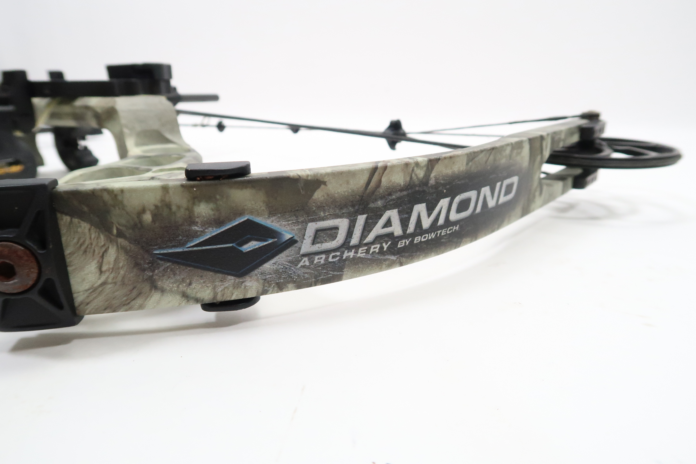 Diamond Archery Outlaw RH Compound Bow - 29/60