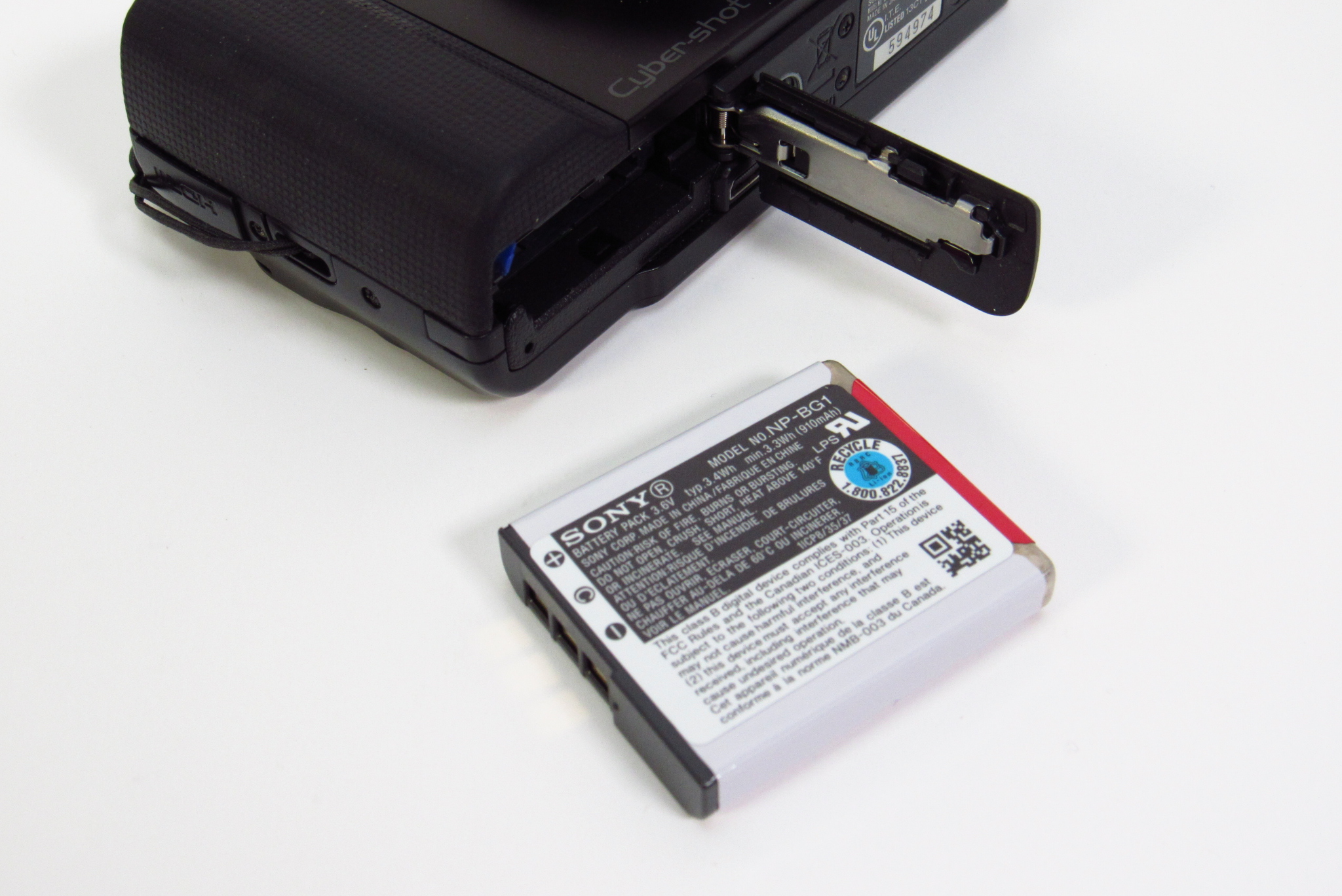 Sony Cyber-Shot DSC-HX9V 16.2MP 16x Optical Zoom Digital Camera