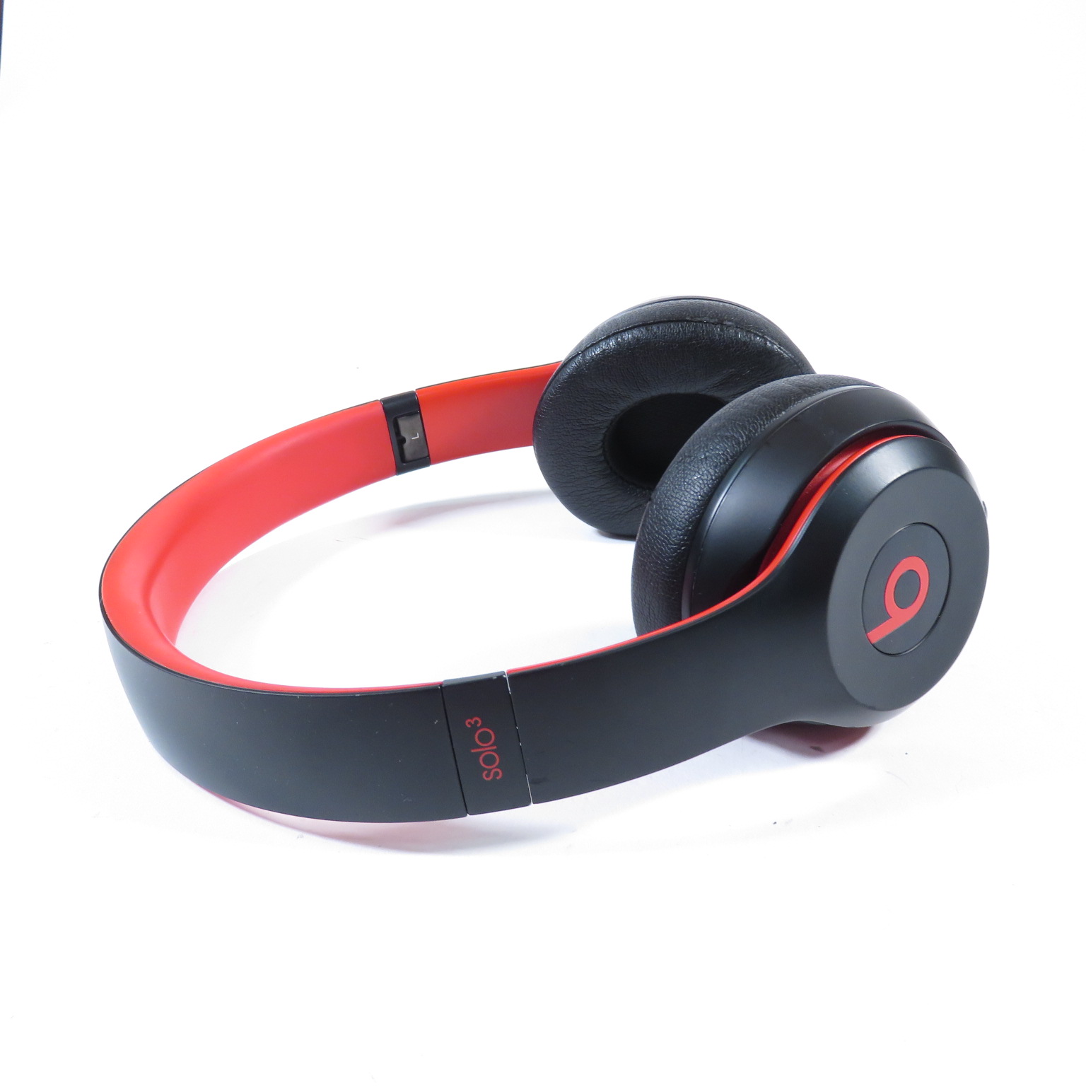 Beats by Dr. Dre Solo3 Wireless A1796 True-Wireless On-Ear
