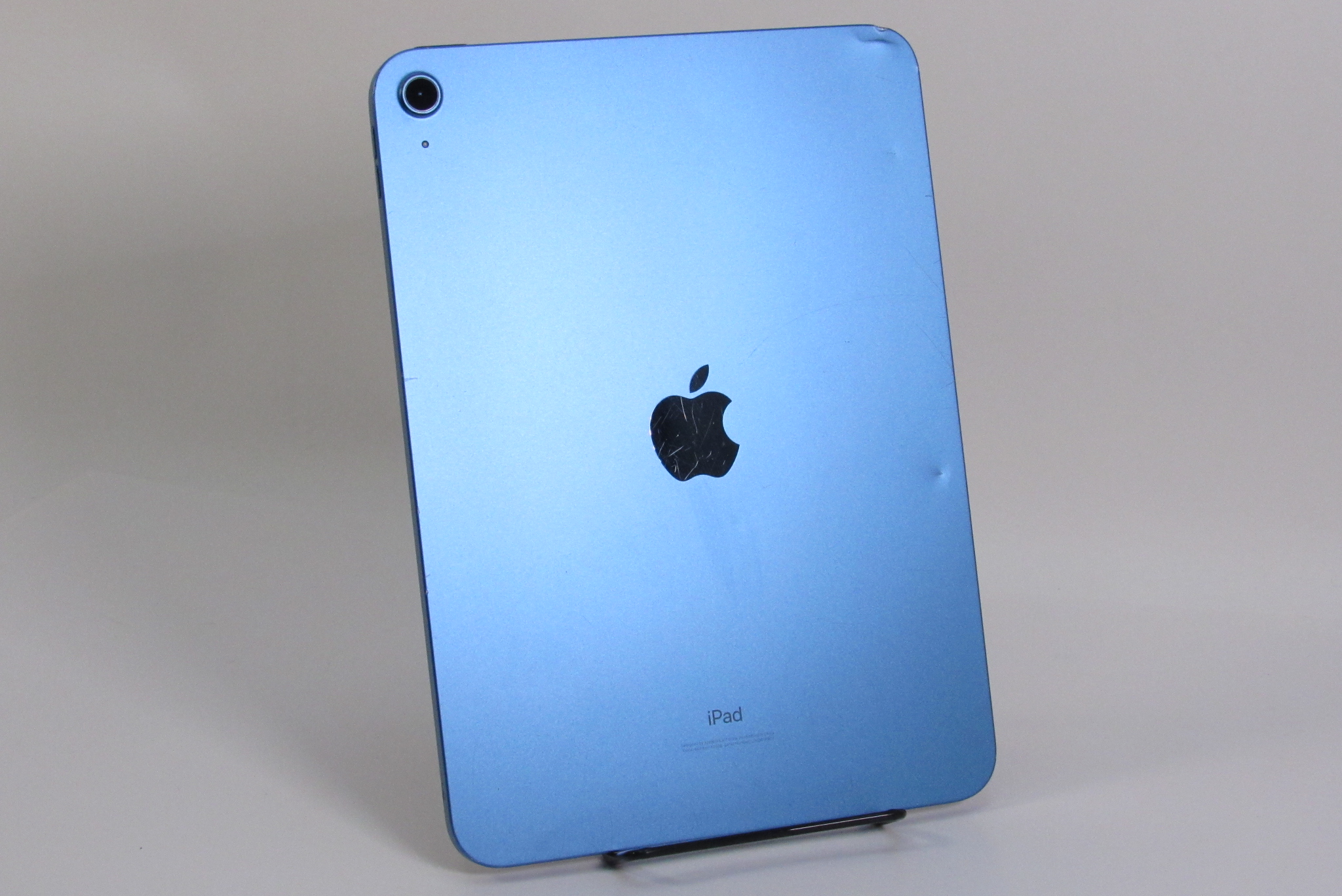 Apple iPad 10th Gen MPQ13LL/A 64GB 10.9'' Wi-Fi Tablet - Blue