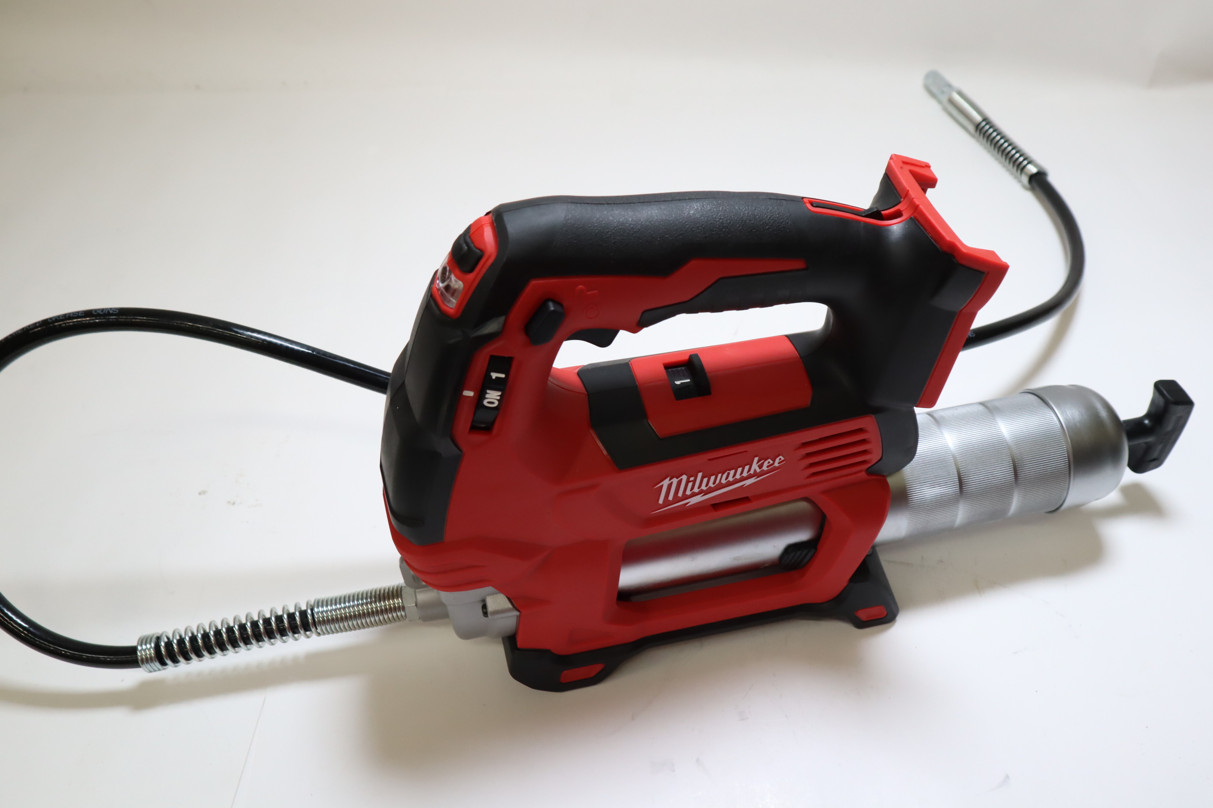Milwaukee 2646-20 Grease Gun 10,000 PSI Tool Only