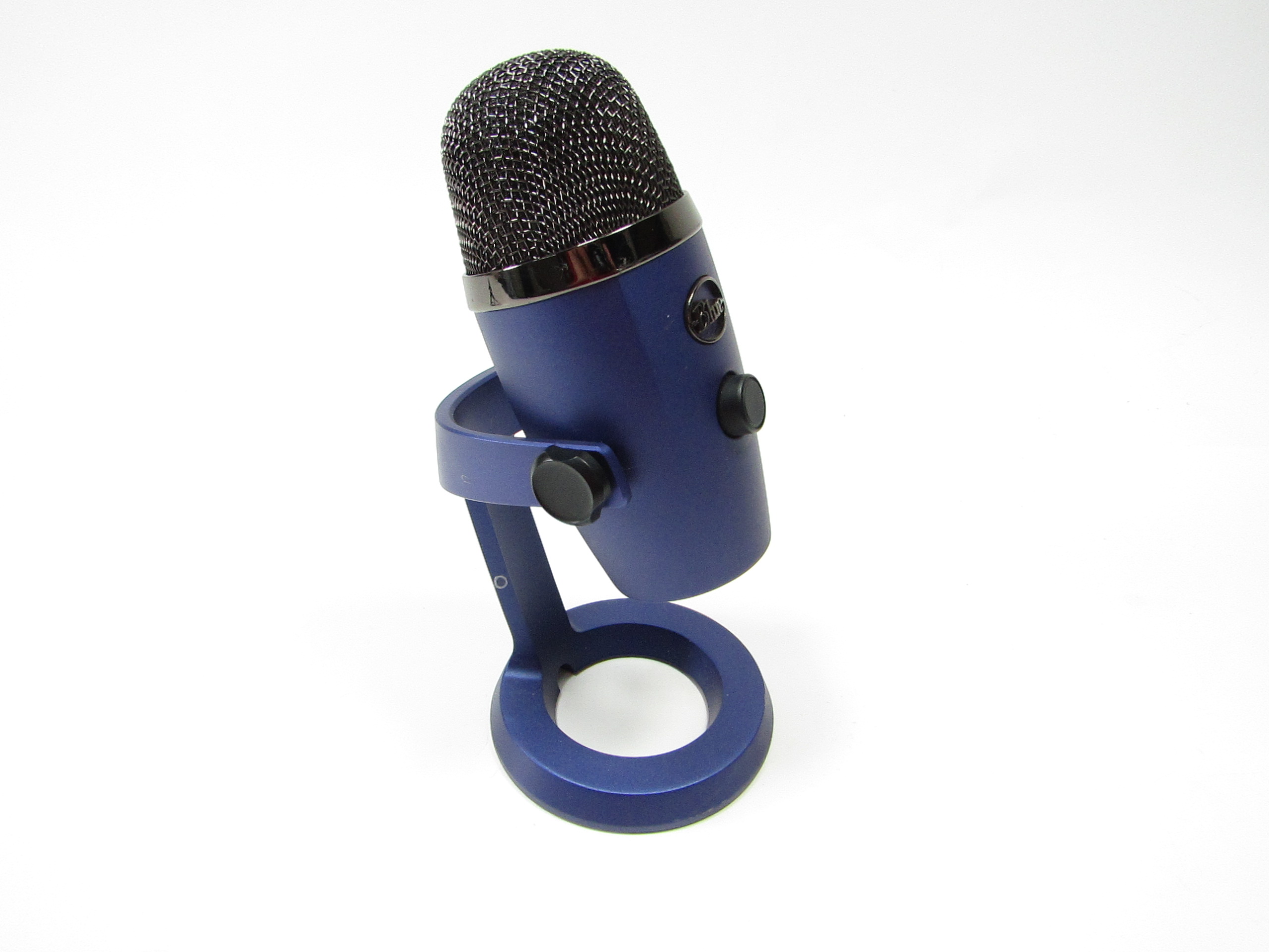 Logitech Blue Yeti Nano Premium Dual Pattern Usb Microphone 0184