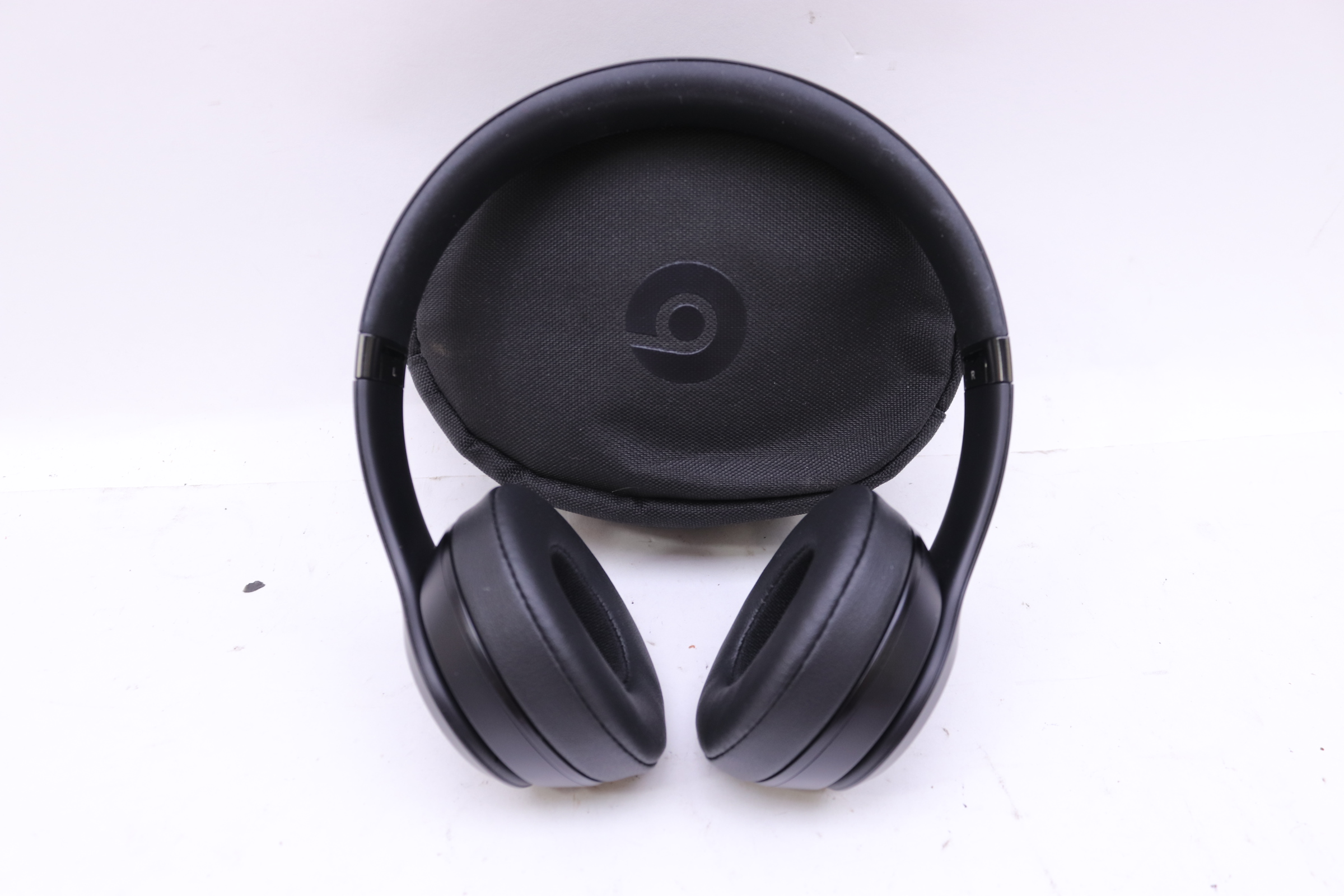 Beats by Dr. Dre Solo 3 Wireless A1796 TrueWireless OnEar Bluetooth