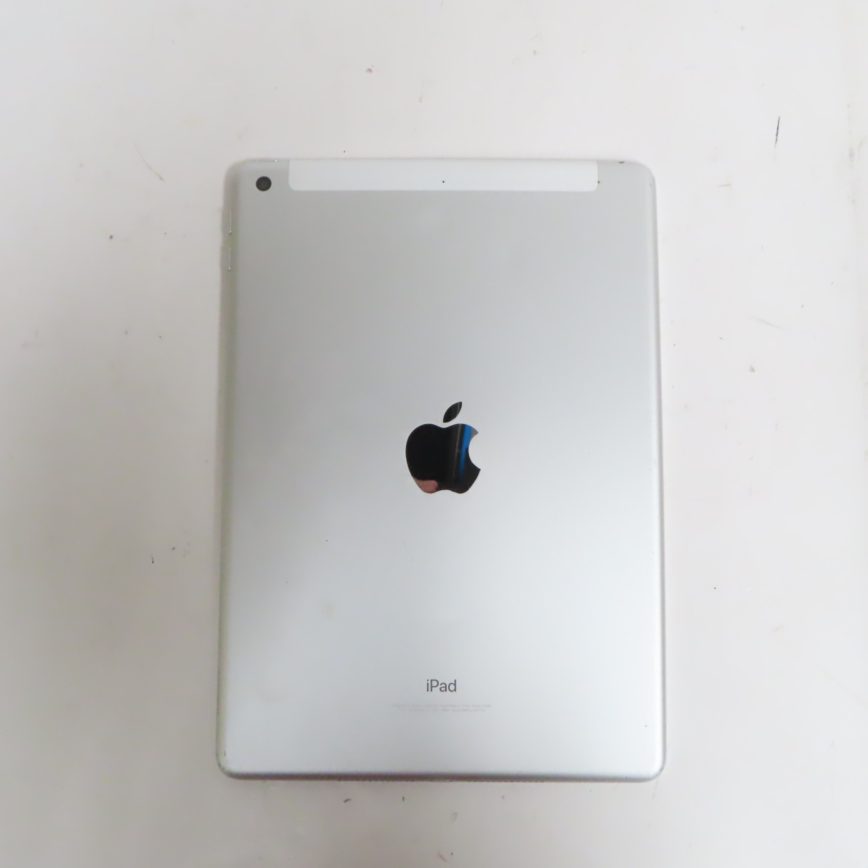 Apple MR792LL/A iPad (6th Gen) 9.7