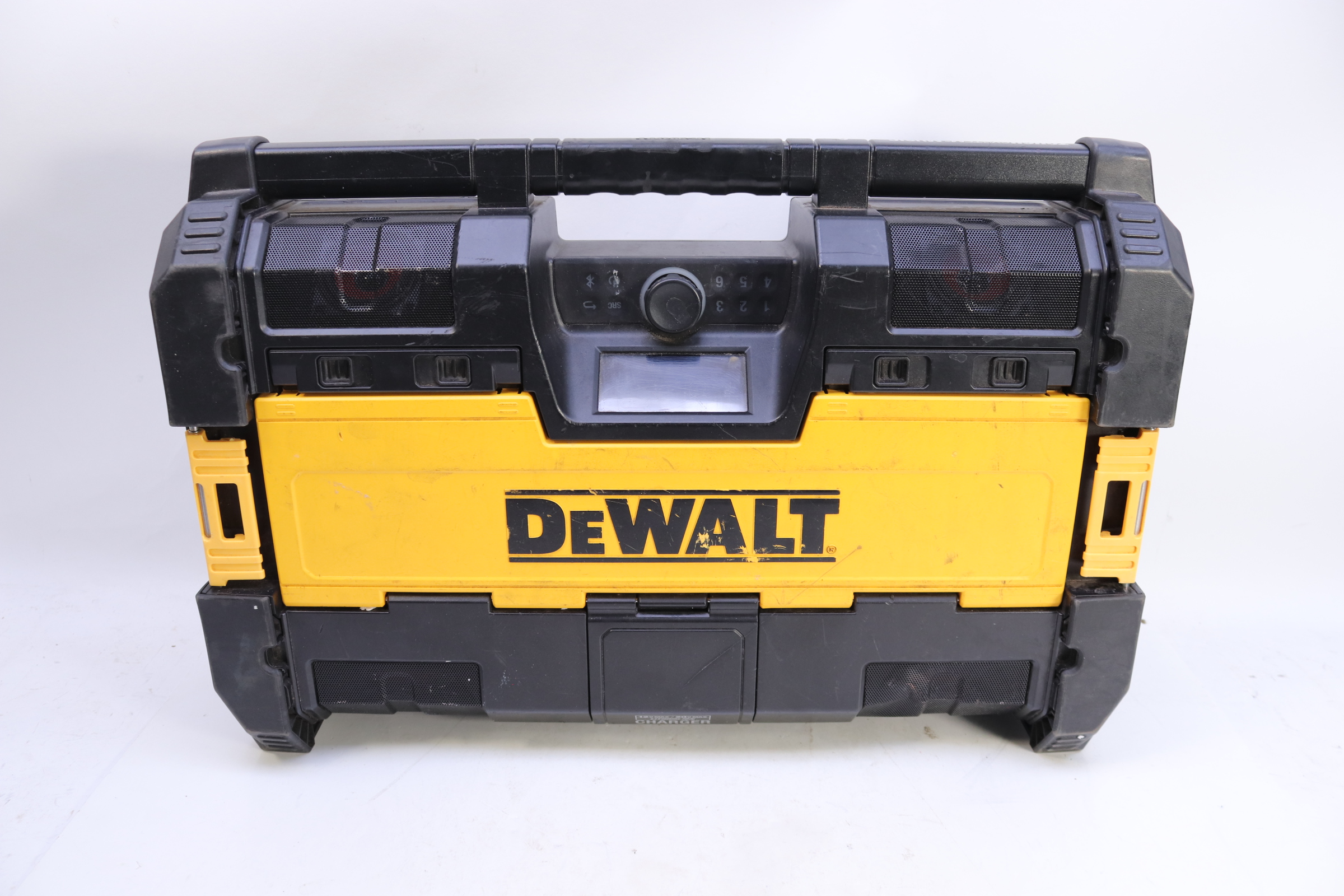 Dewalt Dwst08810 Toughsystem 14 1 2 Portable Radio Digital Music Player