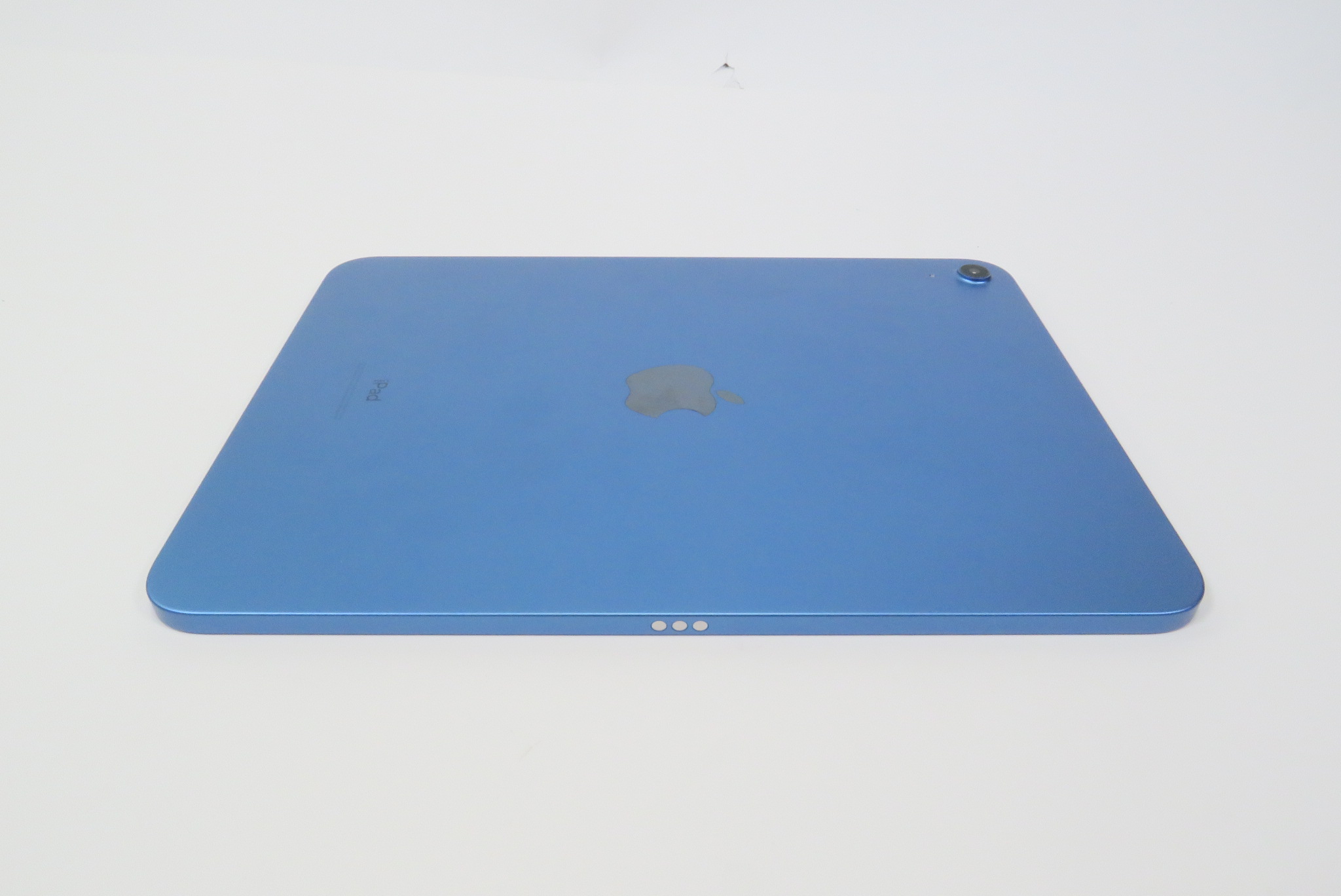 Apple iPad 10th Gen A2696 64GB 10.9
