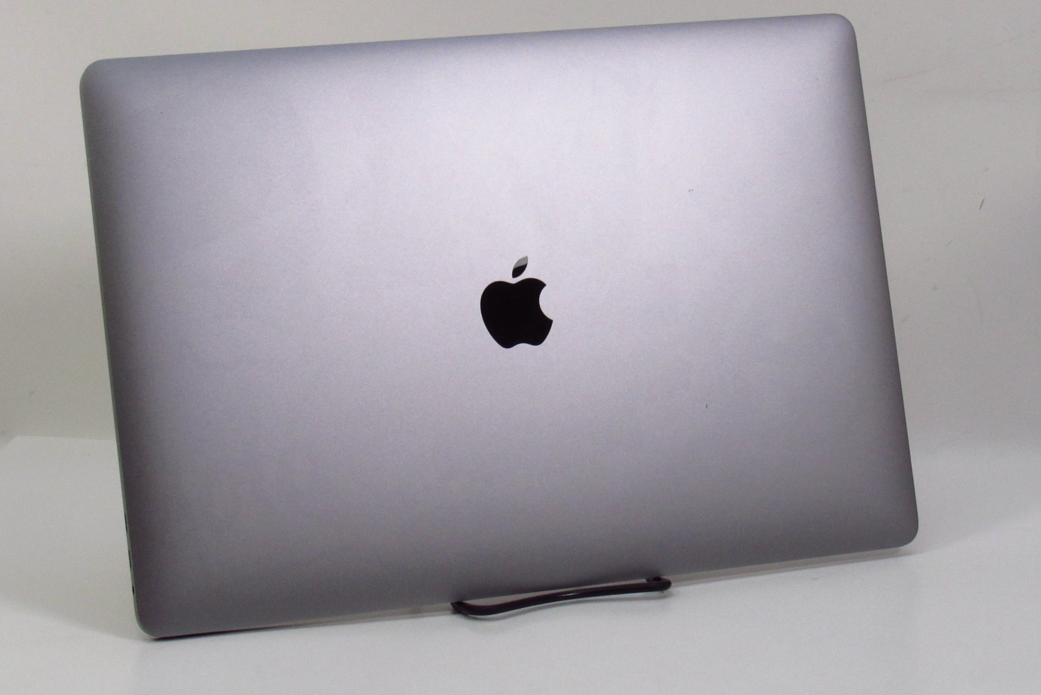 Apple MacBook Pro MV902LL/A Intel Core i7-9750H 2.6GHz 16GB RAM