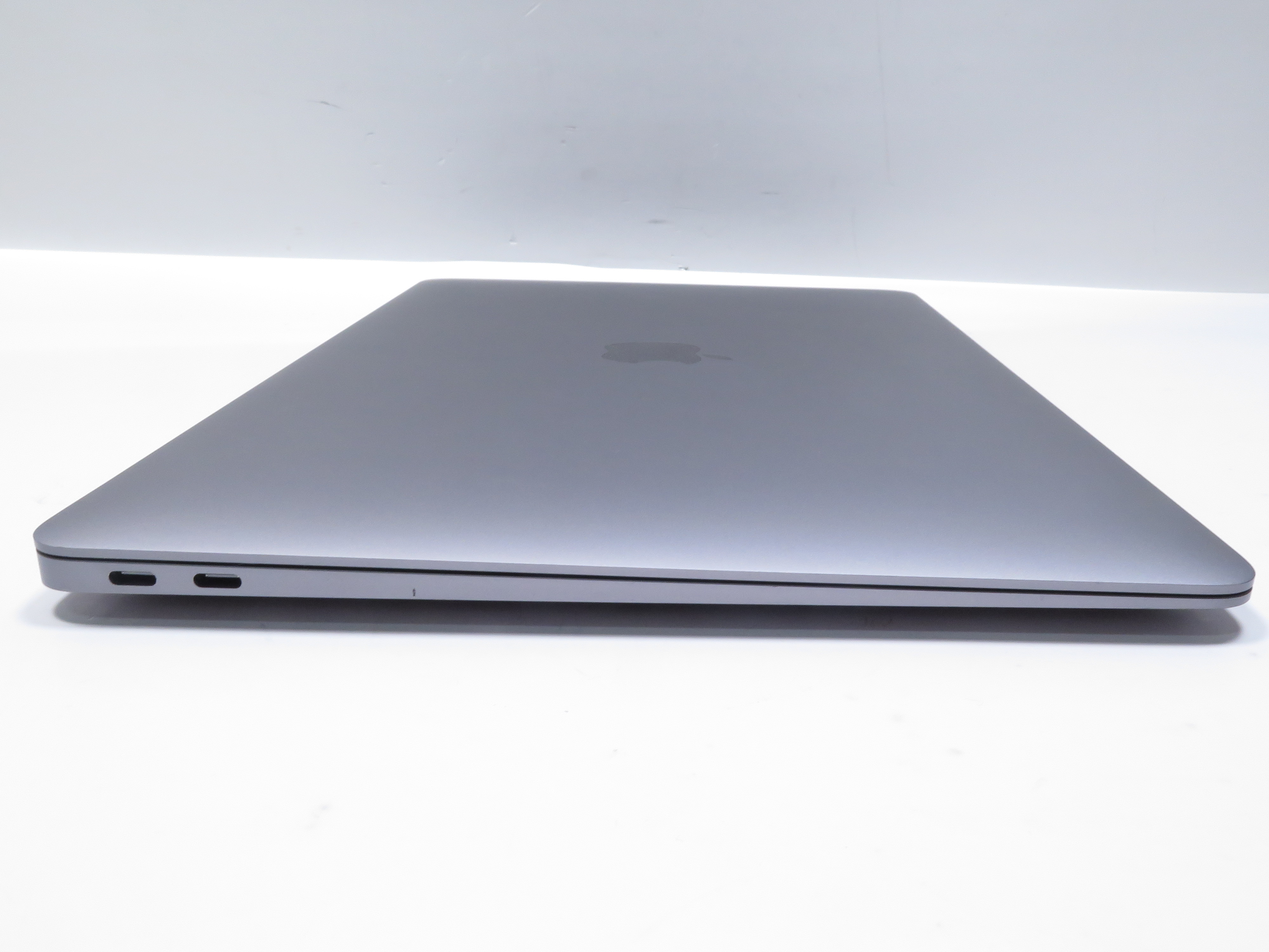 Apple MacBook Air (2020) MGN73LL/A M1 (8C GPU) 3.2Ghz 16GB RAM 1TB