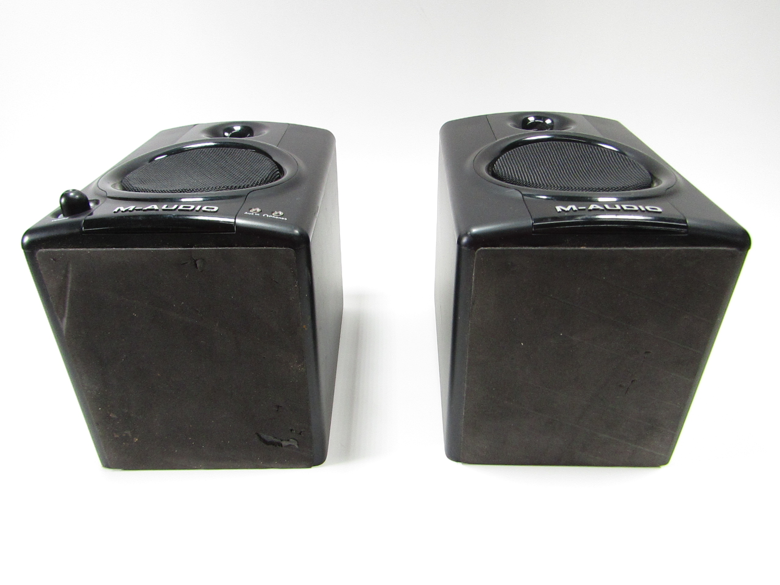 MAudio AV 40 Studiophile Professional Studio Monitor Pair