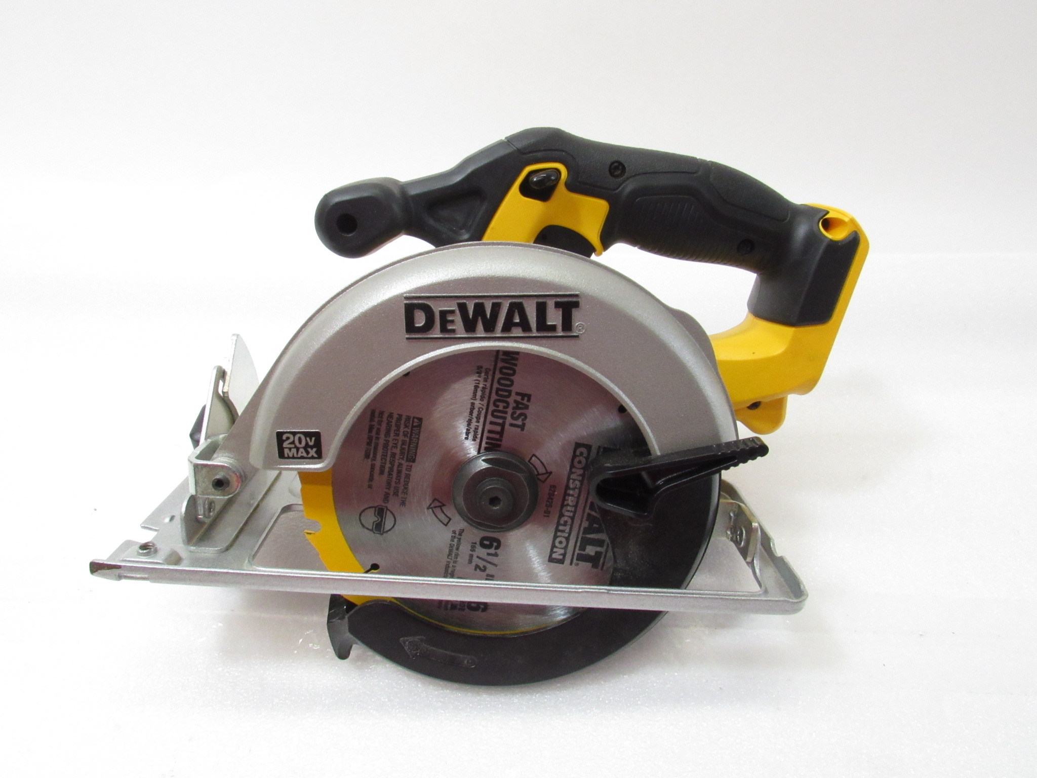 DeWalt DCS393 20-Volt MAX Cordless 6-1/2 in. Circular Saw