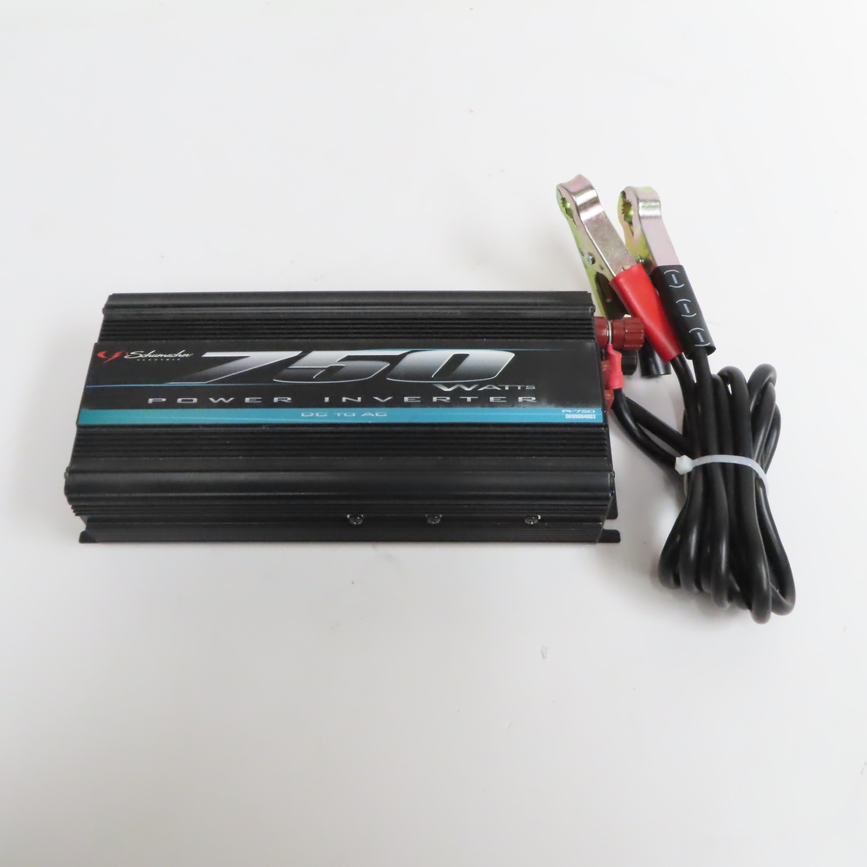 Schumacher PI-750 750W DC to AC Digital Automotive Power Inverter