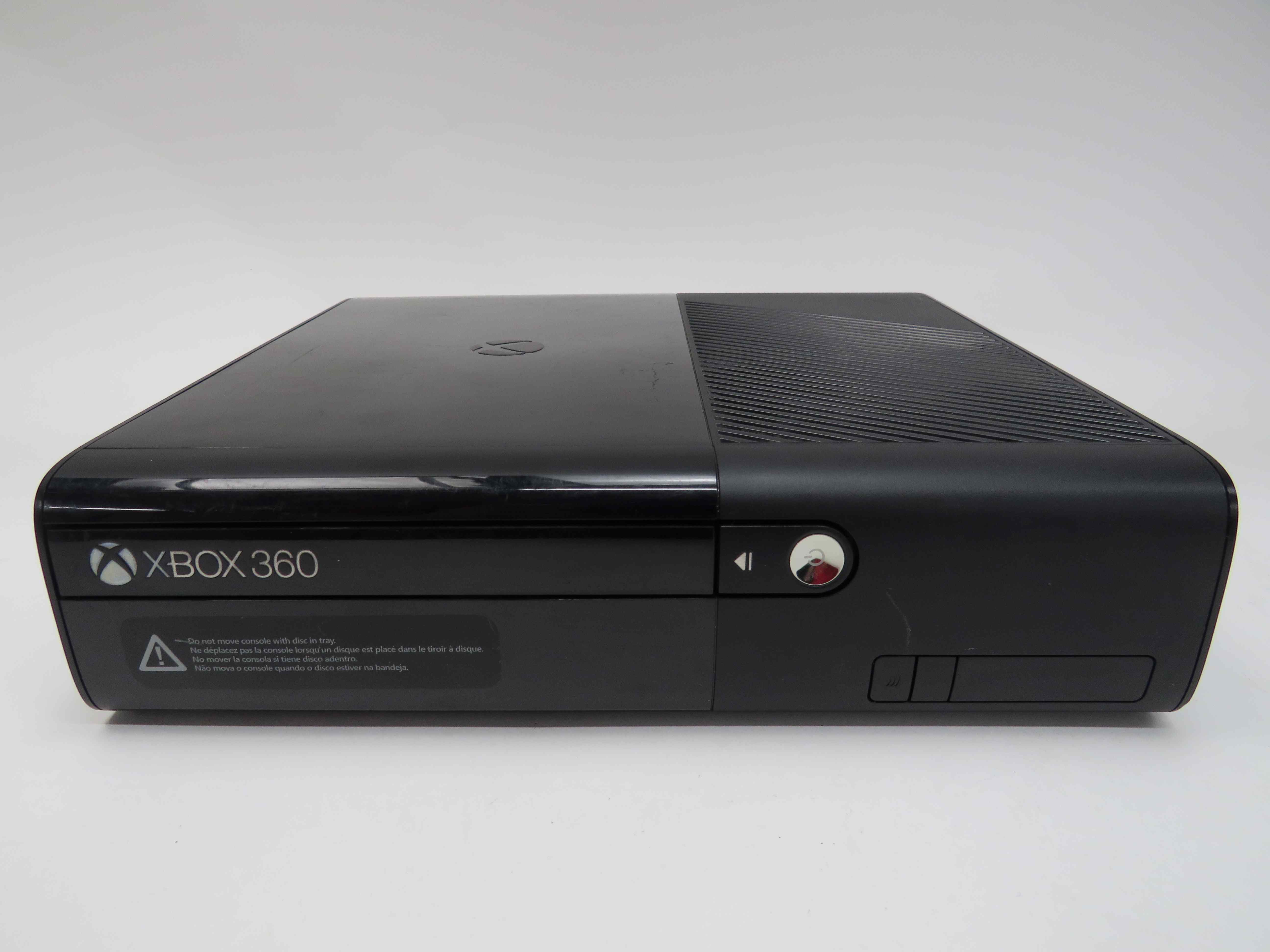 Microsoft Xbox 360 1538 320GB Video Game System 7664