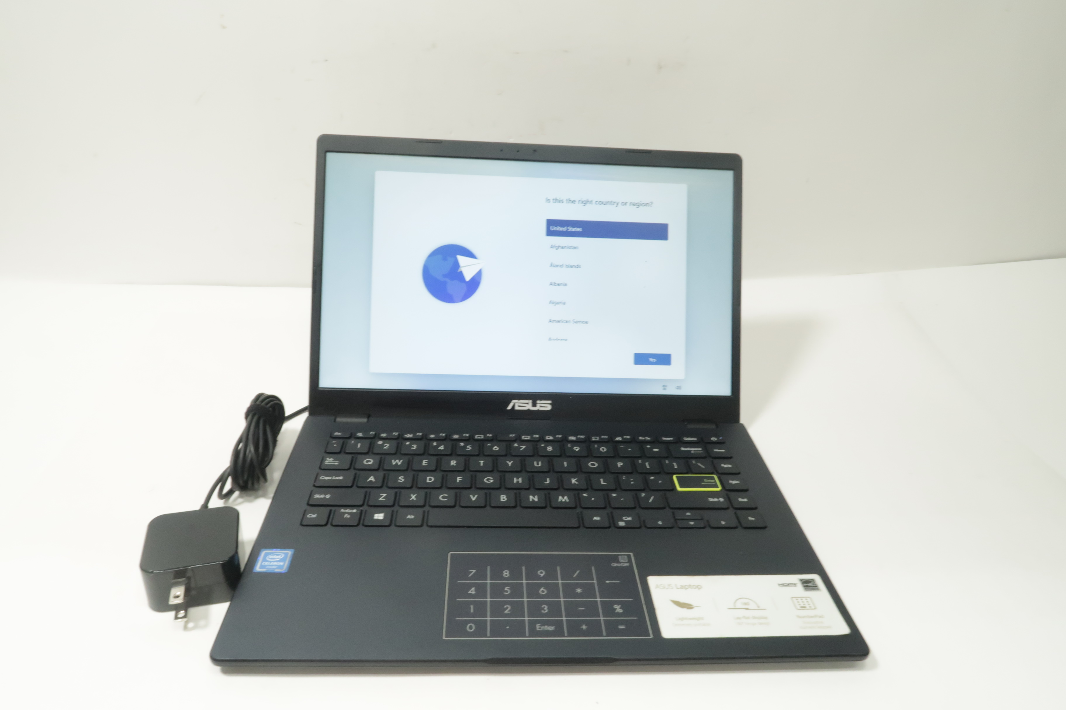 Asus VivoBook E410MAB Win 11 Celeron N4020 1.1GHz 4GB RAM 64 GB