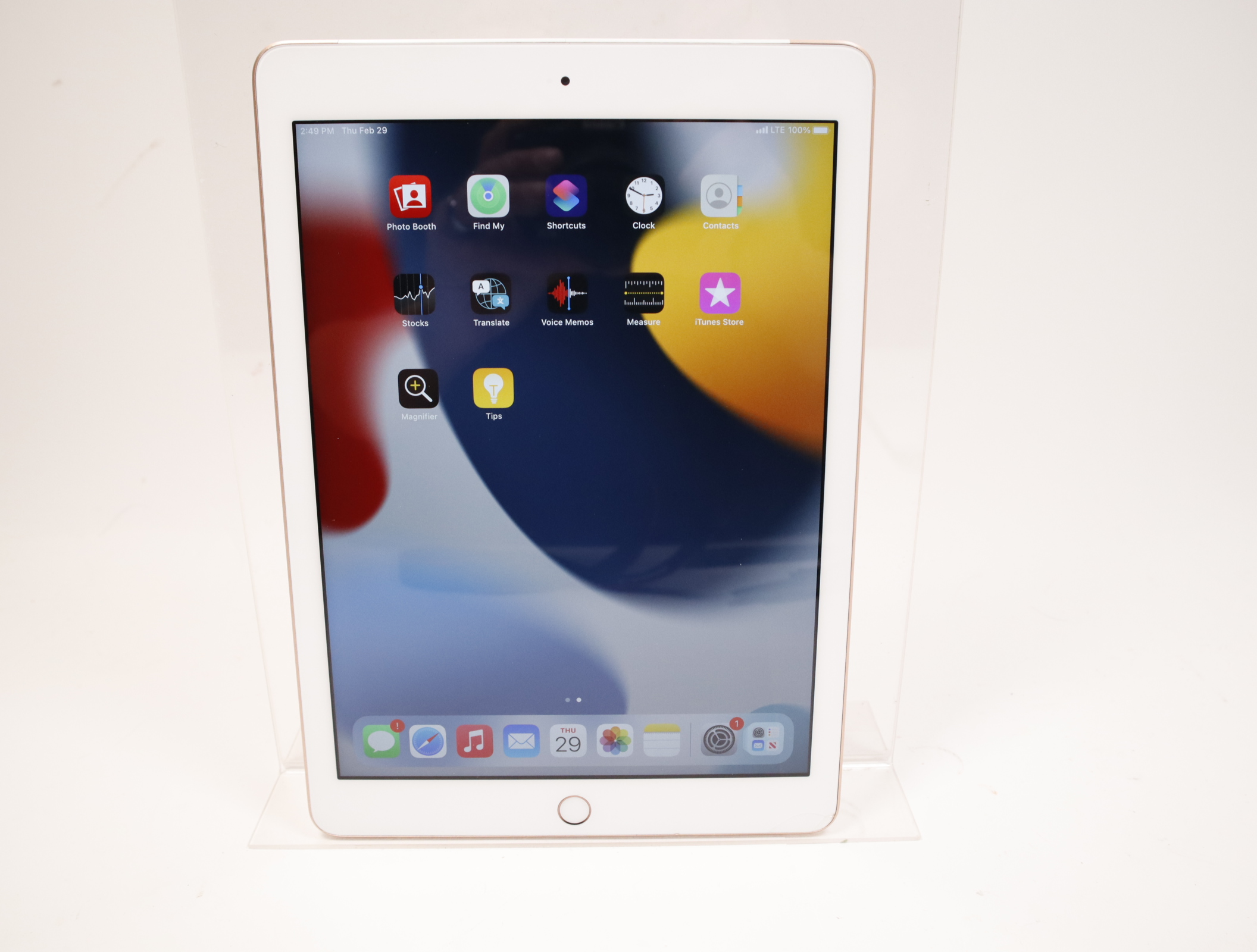 Apple iPad 6th Gen A1954 MRM82LL/A 128GB Wi-Fi/Cellular 4G T