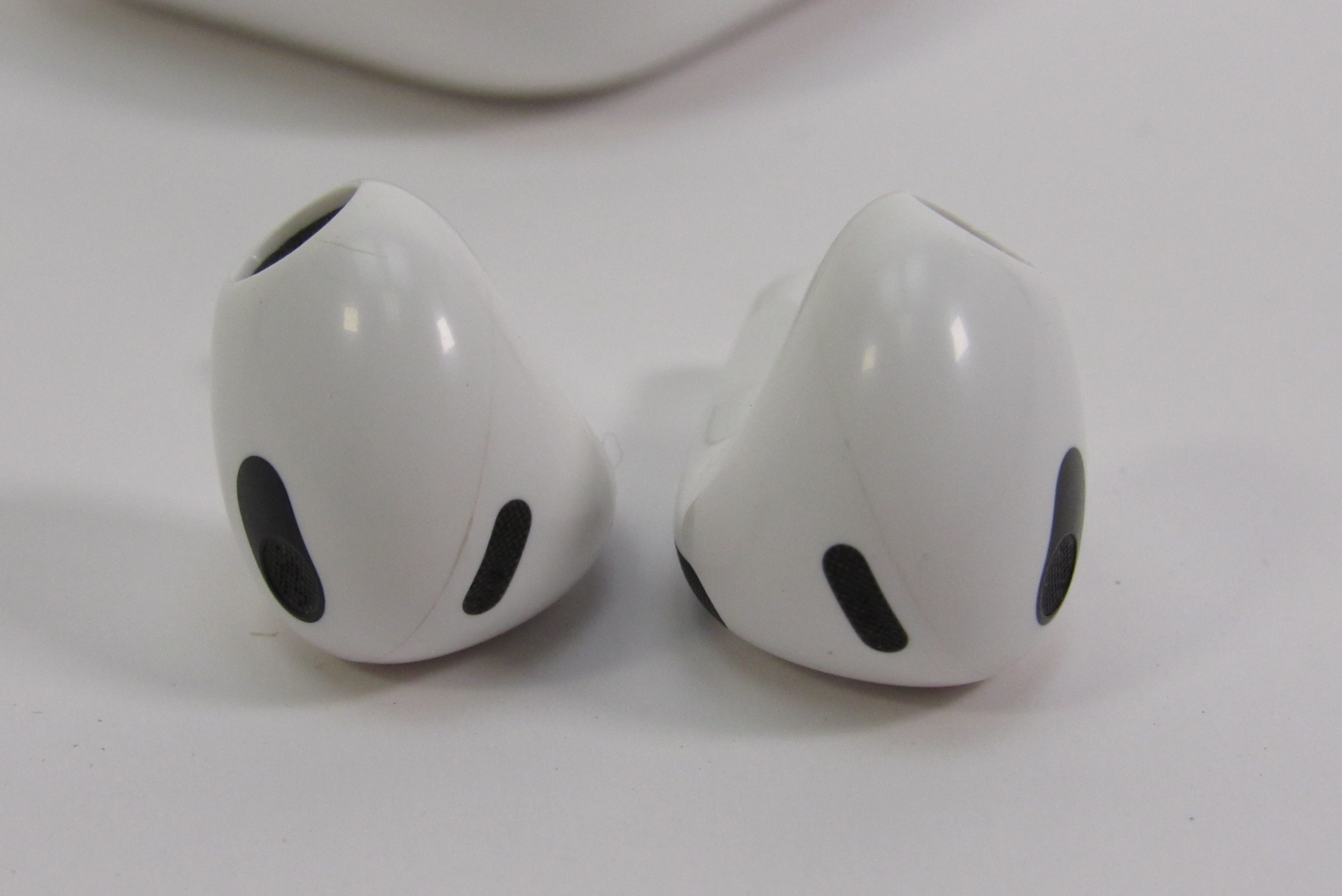 Apple AirPods 3rd Generation A2564/A2565 Bluetooth In-Ear Earbuds