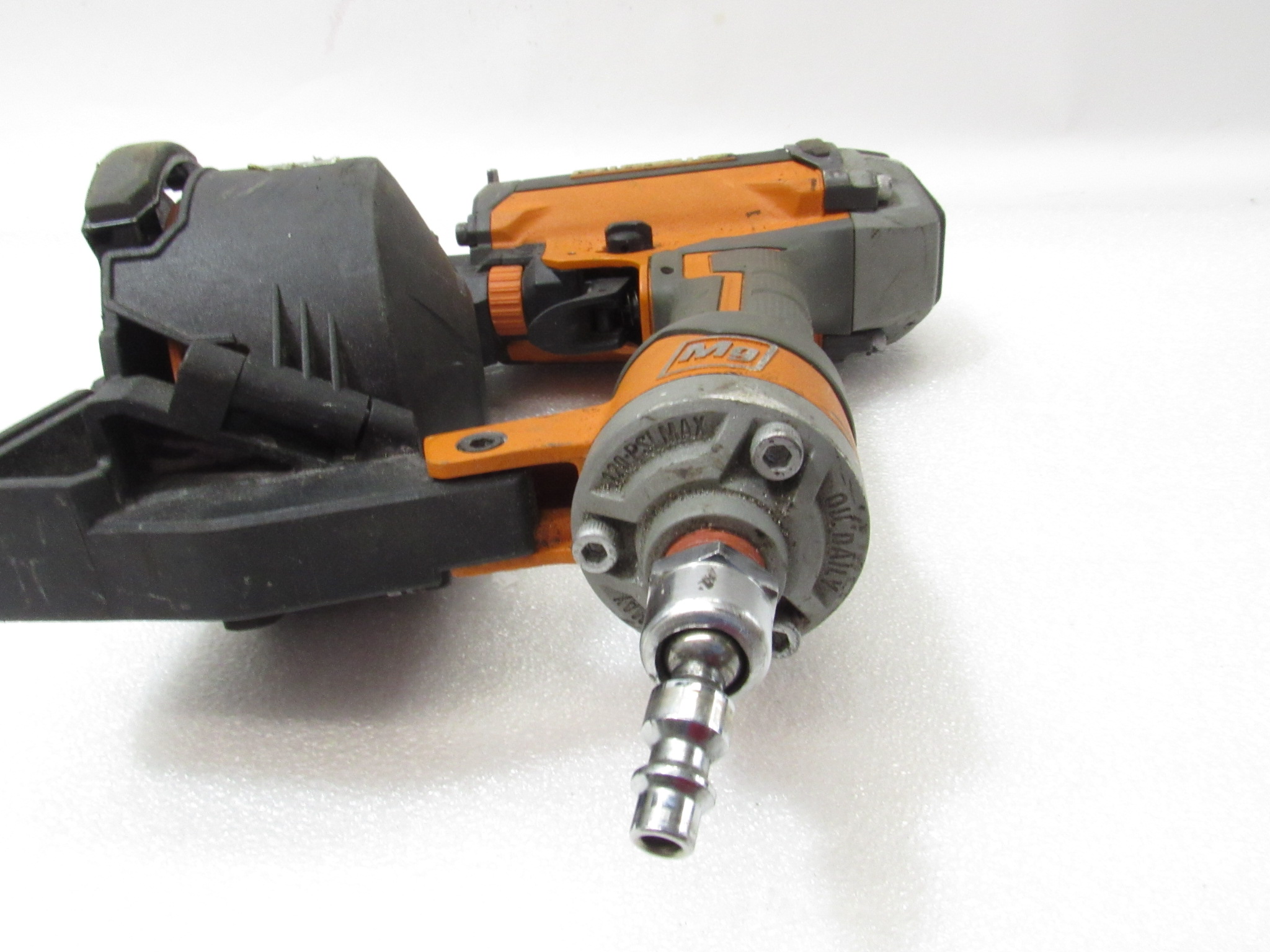 Ridgid R175RNF Pneumatic 15 Deg. 13/4 in. Coil Roofing Nailer