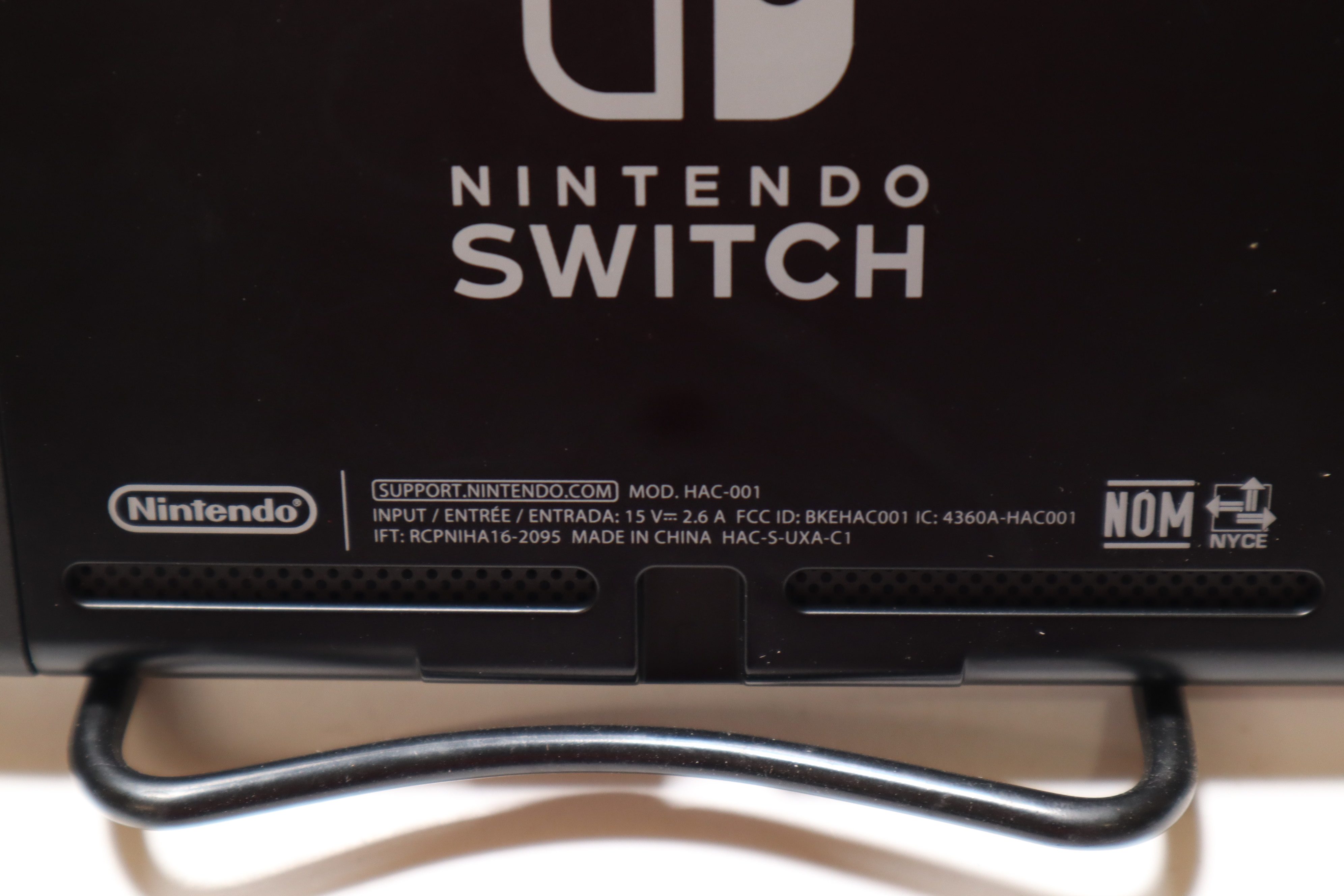 Nintendo HAC001 Switch Video Game Console 6574