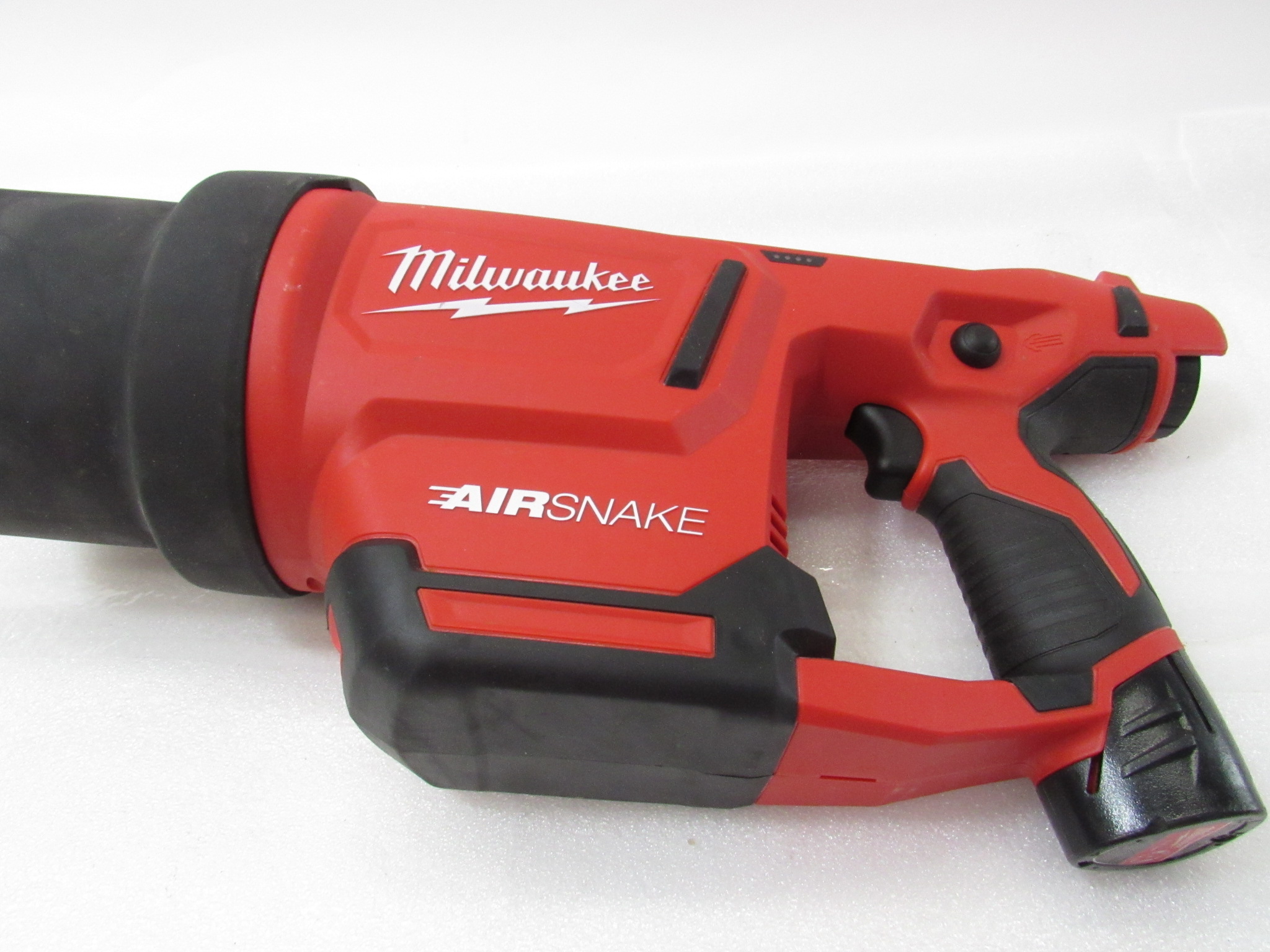 Milwaukee 257220 M12 AIRSNAKE Drain Cleaning Air Gun