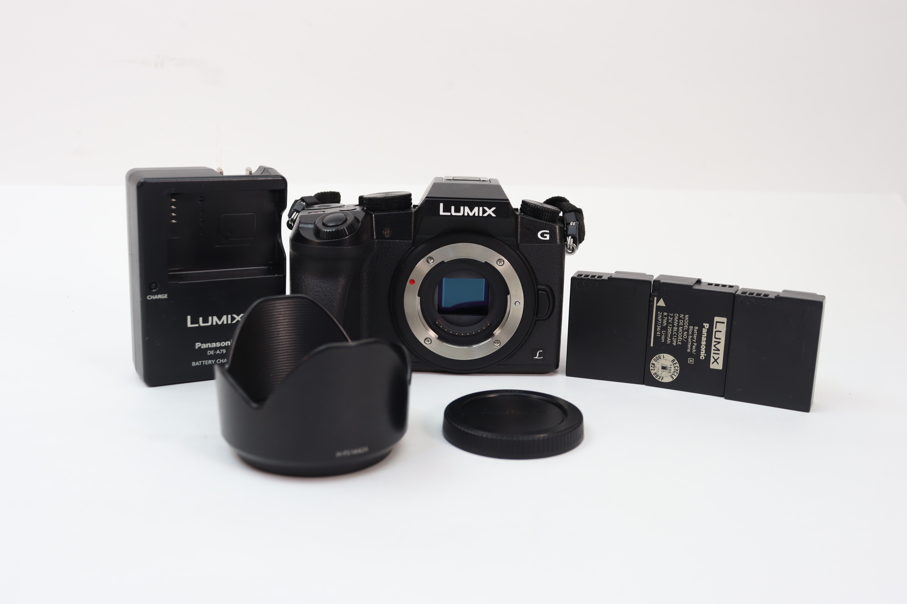 Panasonic Lumix G7 DMCG7 4K Mirrorless Camera