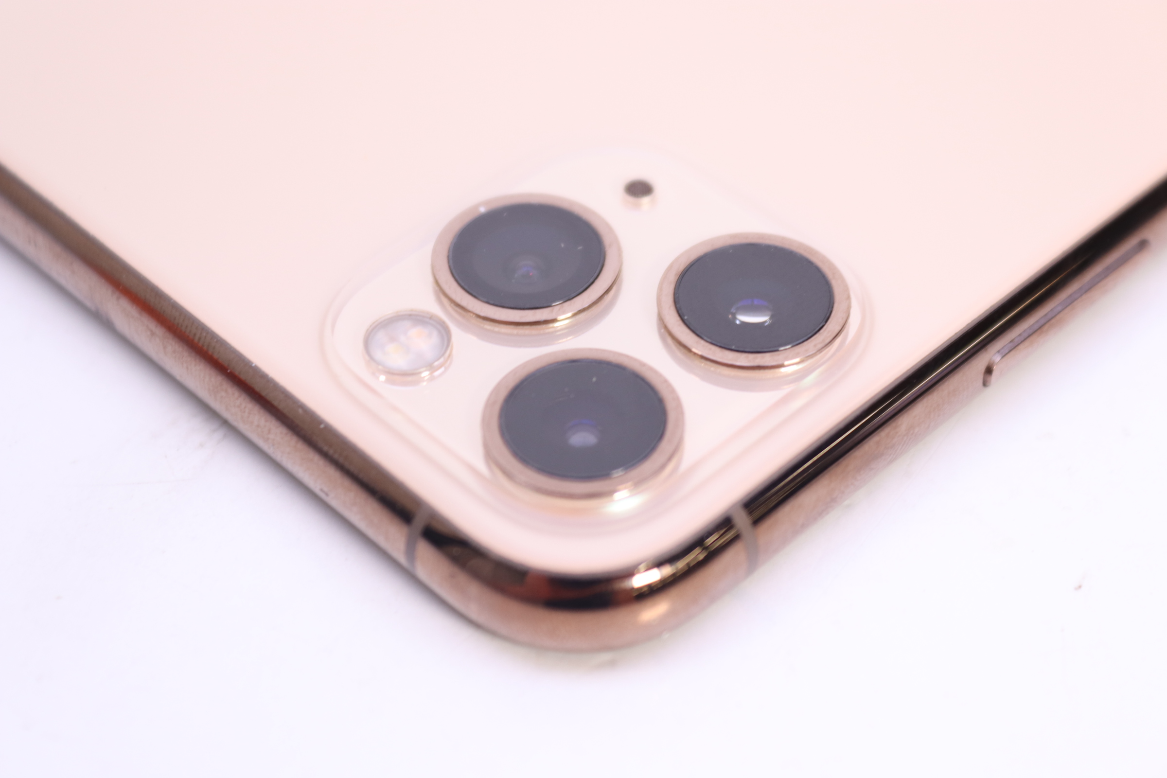 Apple iPhone 11 Pro Max MWH12LL/A 6.5
