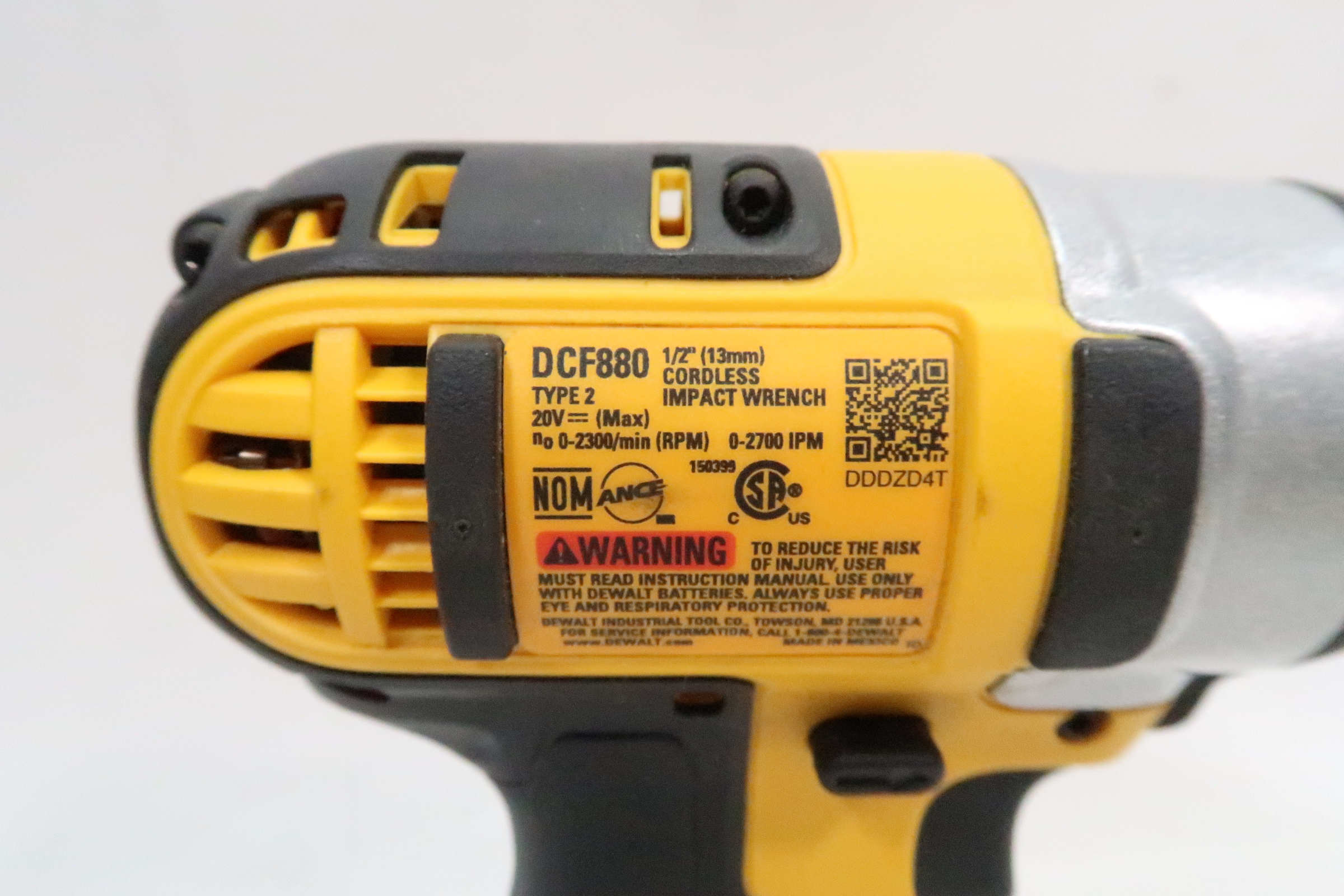 DeWalt DCF880 20V MAX Cordless 1/2 in. Impact Wrench