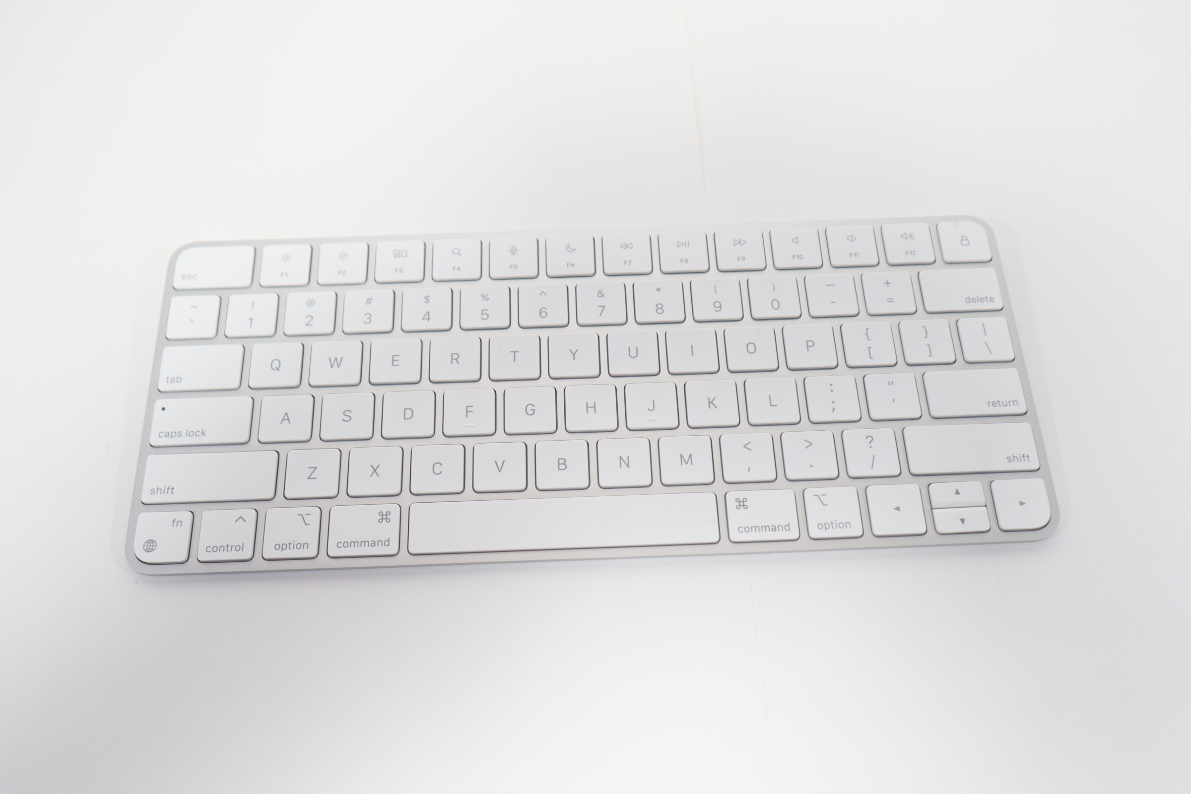 Apple Magic Keyboard MK2A3LL/A A2450 HXAL & Multi-Touch Magic