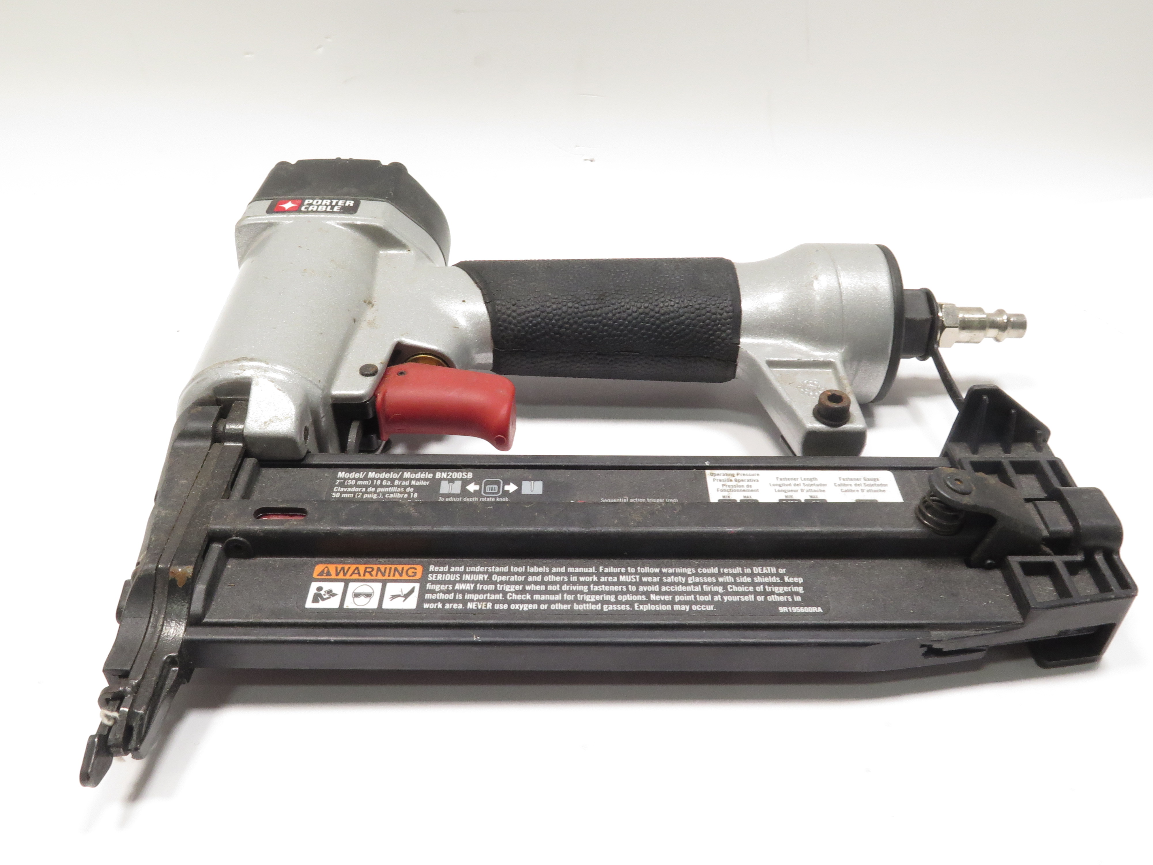 Porter Cable BN200SB 18Gauge Pneumatic Brad Nailer 0612