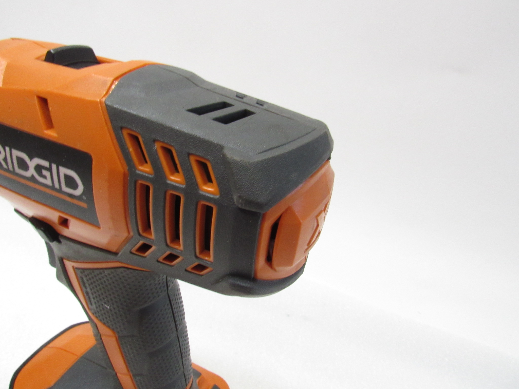 Ridgid R860052 18Volt LithiumIon 1/2Inch Cordless Compact Driver Drill