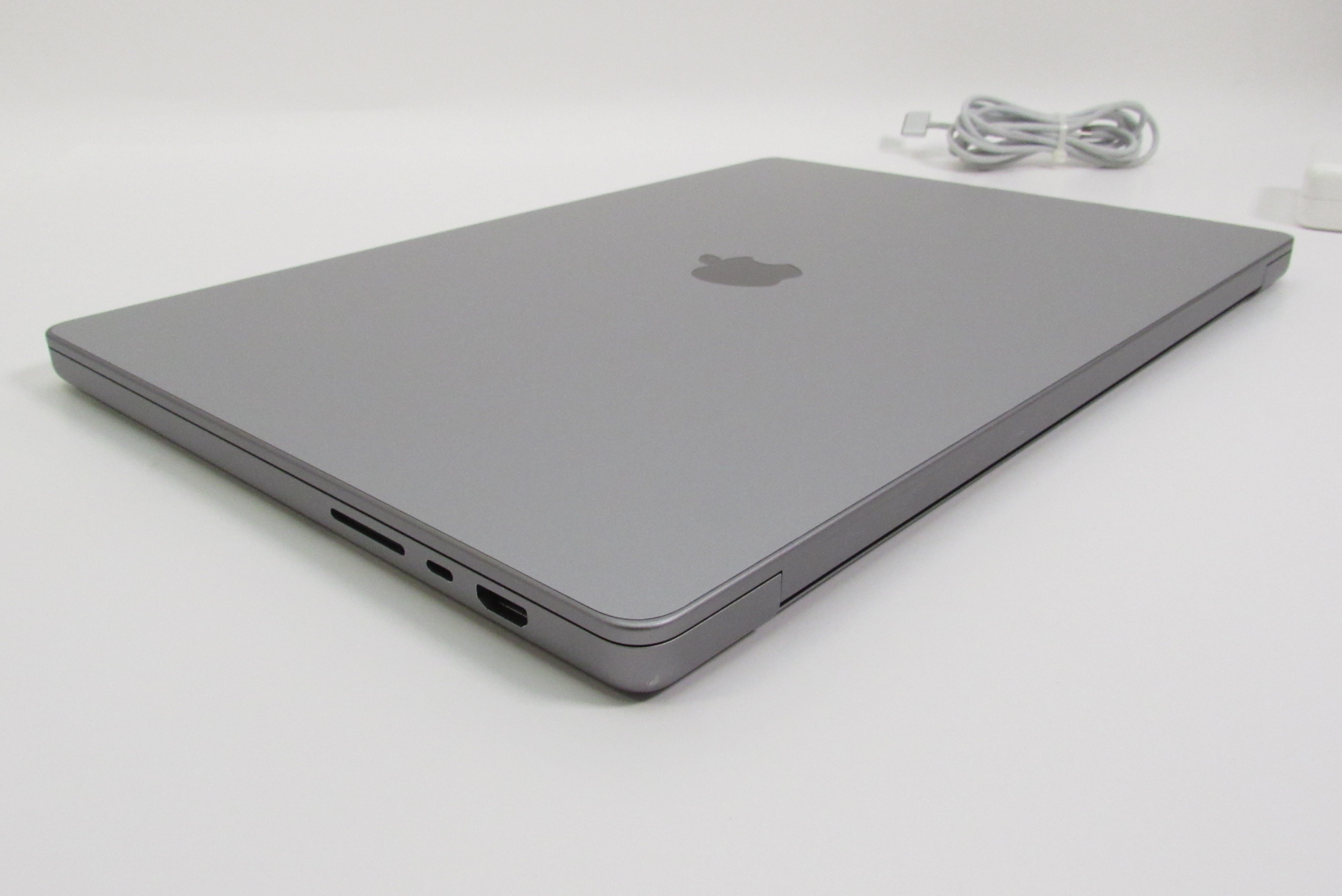 Apple MacBook Pro 本体 シルバー2021年 Apple MacBook Pro 2021 MK1H3LL/A M1 Max 3.2GHz 32GB RAM 1TB SSD