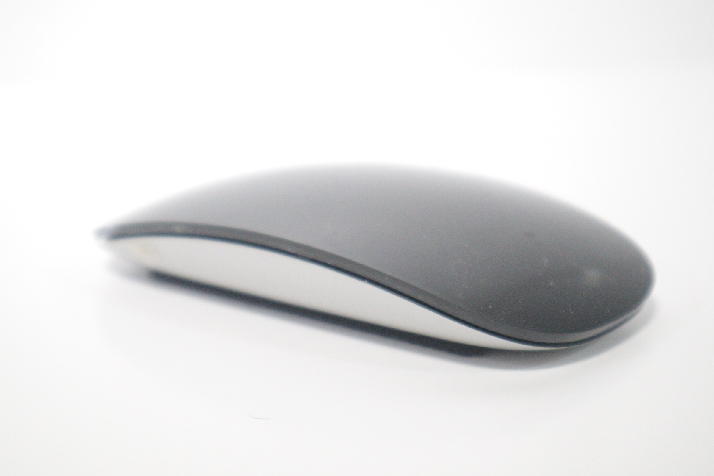 Apple Magic Mouse MMMQ3AM/A Black Multi-Touch Surface Cordless
