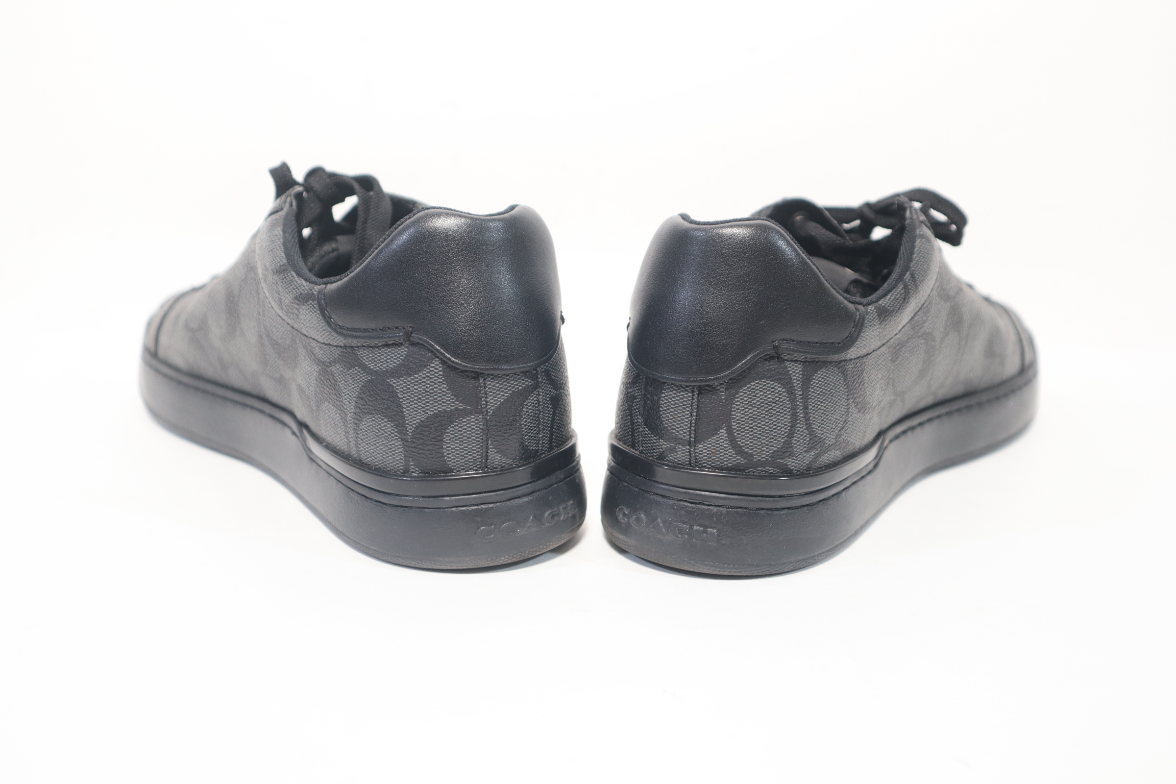 COACH
黒と白のチェック柄バックパック Coach G4949 CQ/BK 10011275JAX Charcoal/Black Size 12 Men's