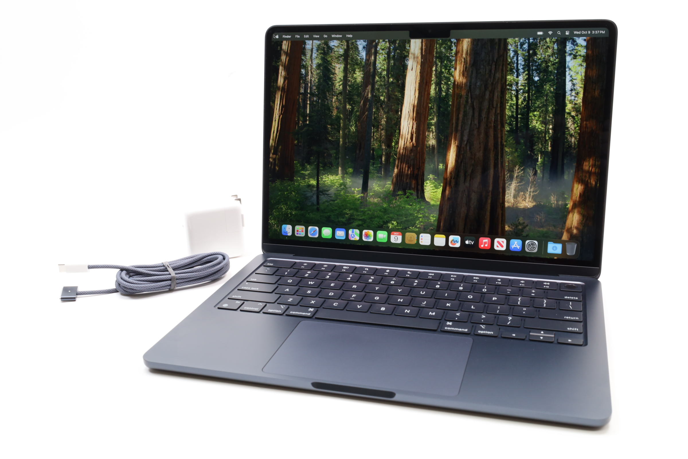 Apple MacBook Air 2024 MRXV3LL/A M3 8GB Unified RAM 256GB SSD 13.6