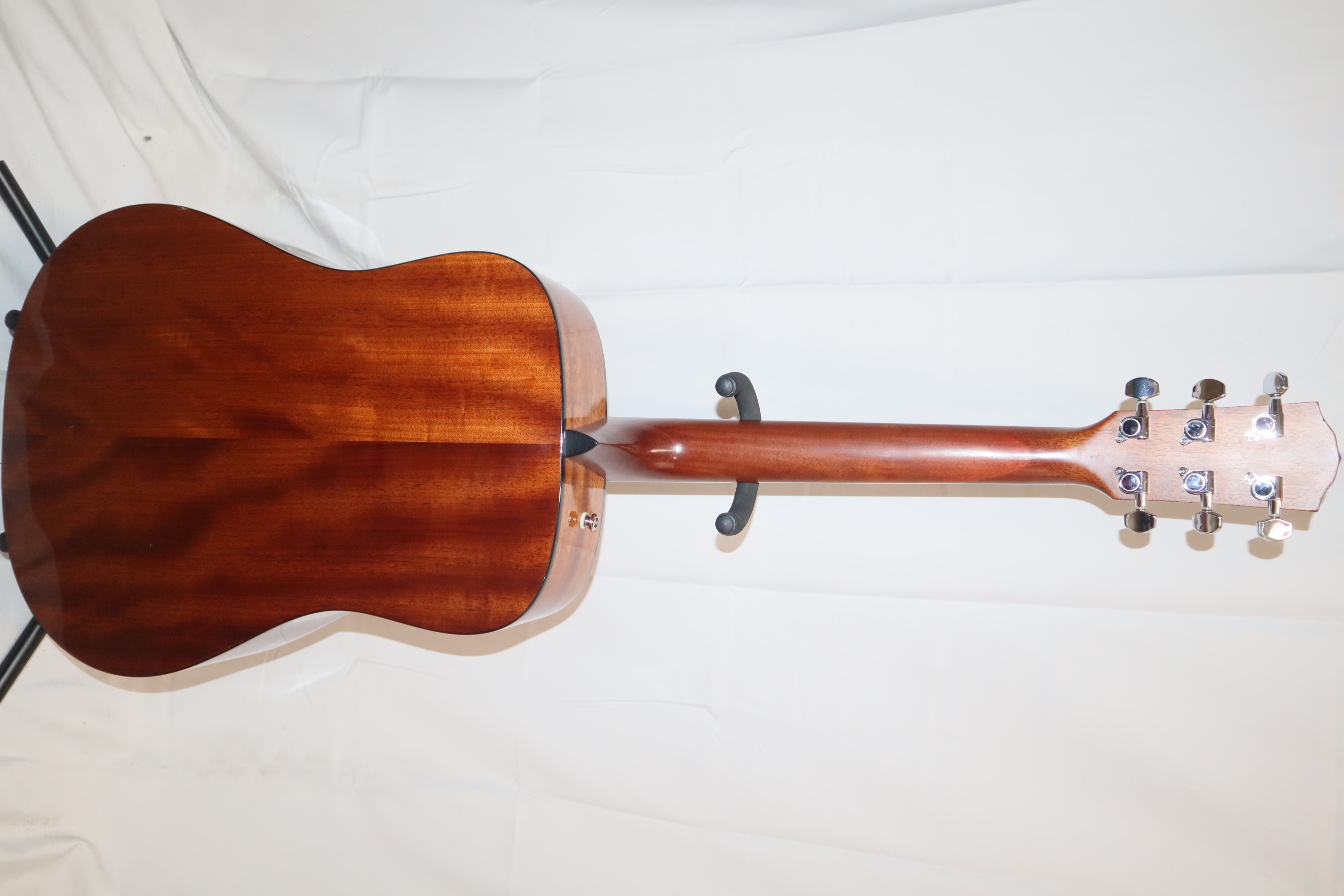 Fender DG8S NAT Natural Dreadnaught 6String RightHanded Acoustic