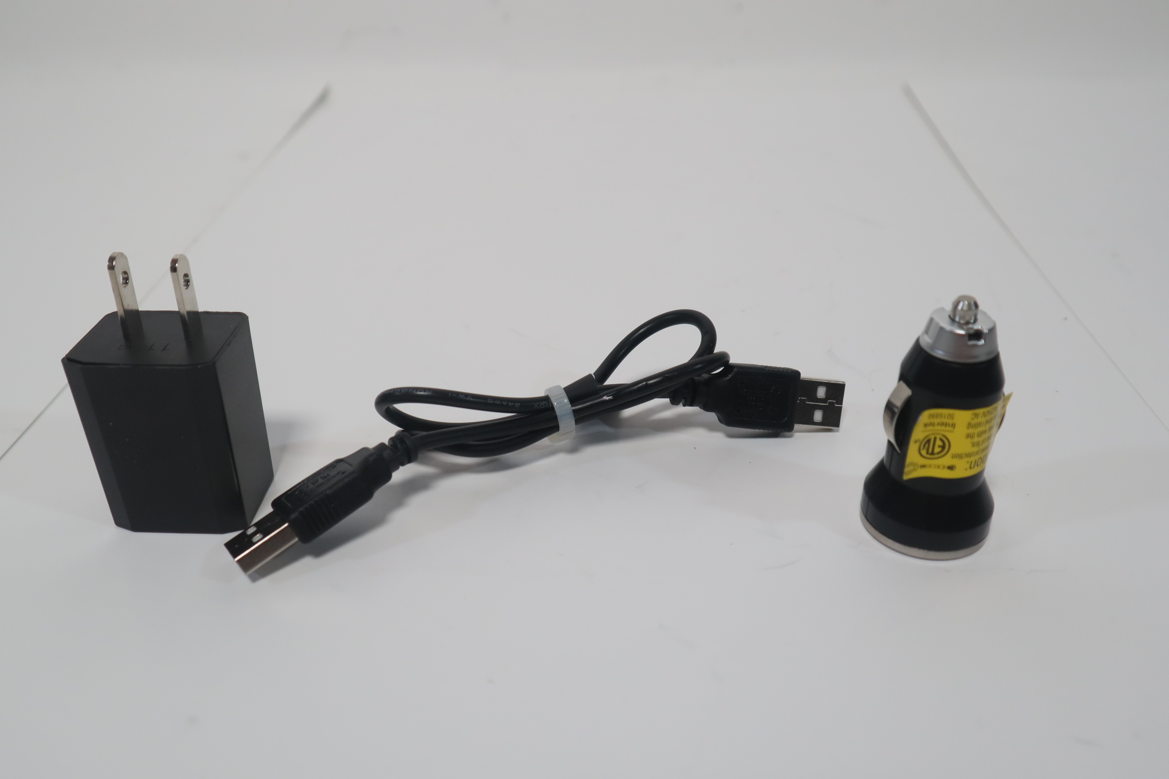 Vector SS16LV 1600 Amp Automotive Lithium Jump Starter 1463/15W USB-A ...