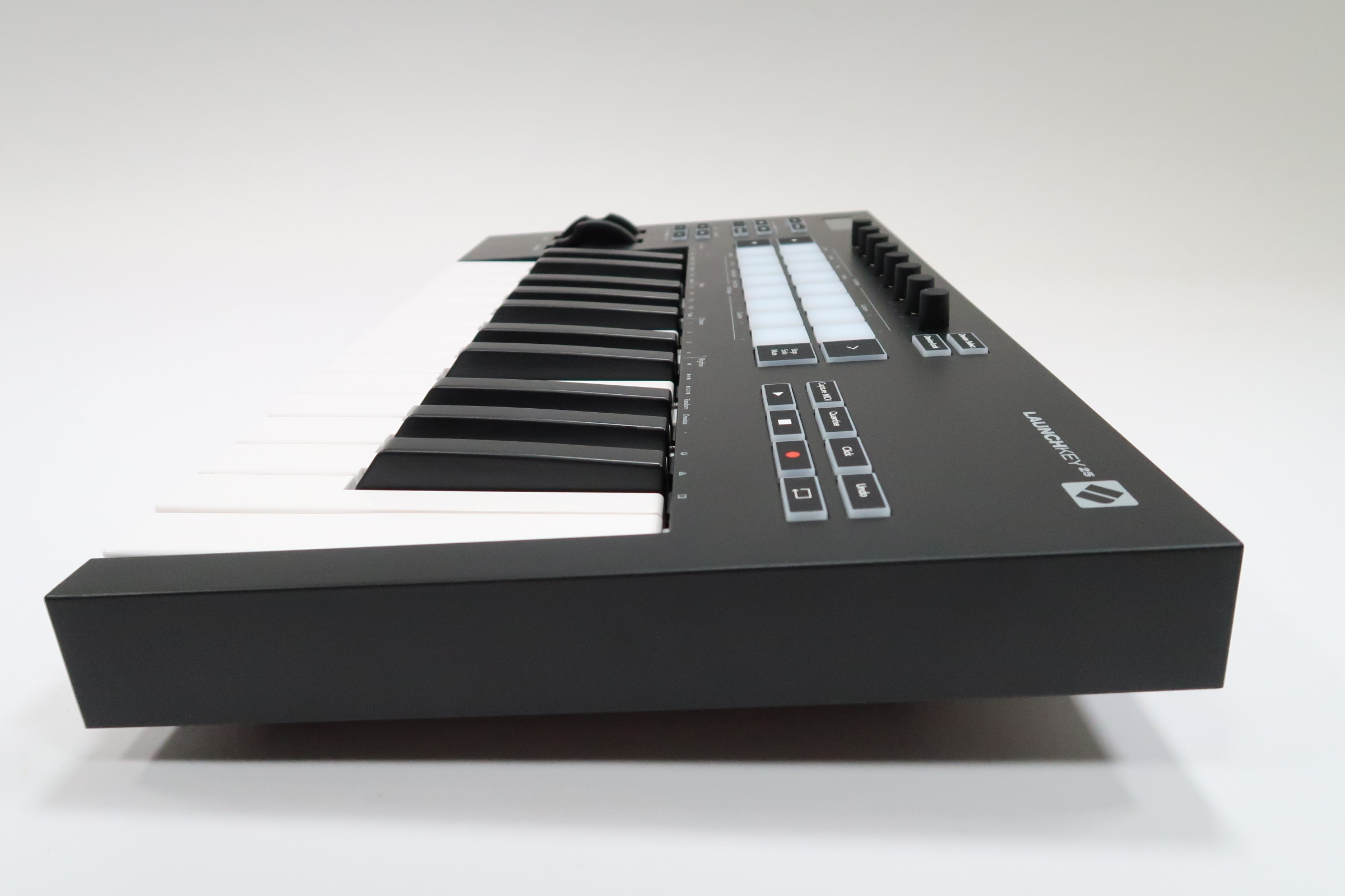 Novation Electronic Music Systems Launchkey 25 MK3 MIDI Keyboard