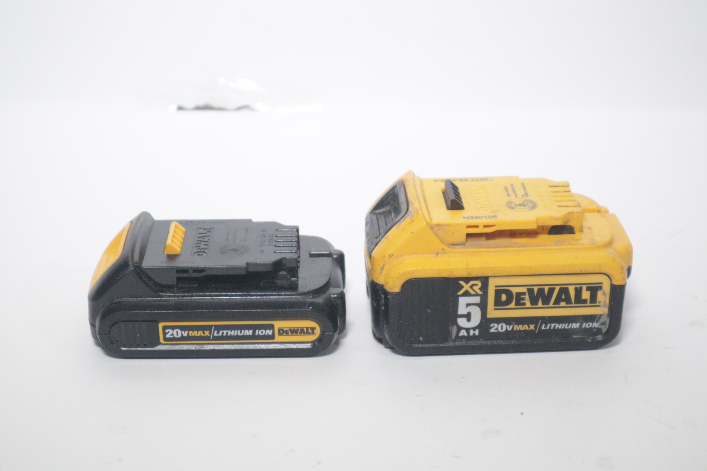 DeWalt DCB205 20V MAX 5Ah Battery 4964/DCB201 20V MAX