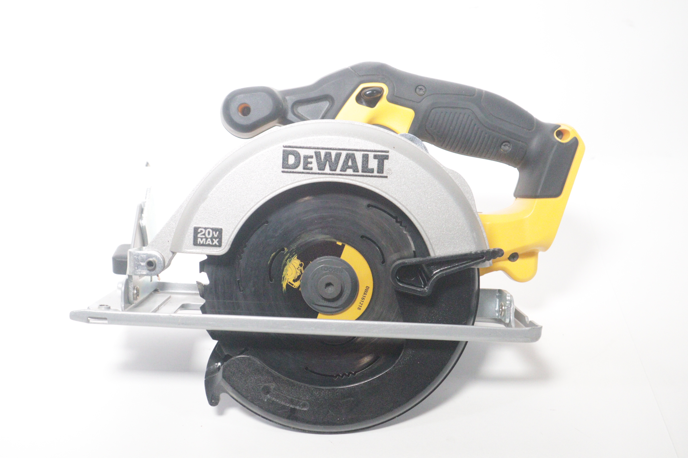 DEWALT 20V MAX Cordless 6.5 in. Sidewinder Style Circular Saw (Tool Only)