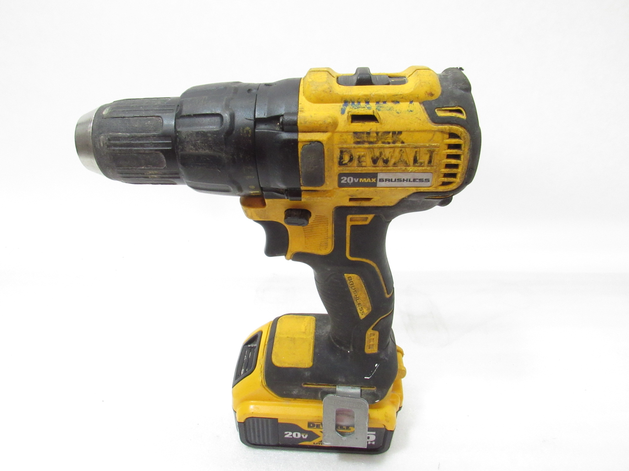 DEWALT DCD777 20Volt Max LithiumIon 1/2in Brushless Cordless Drill