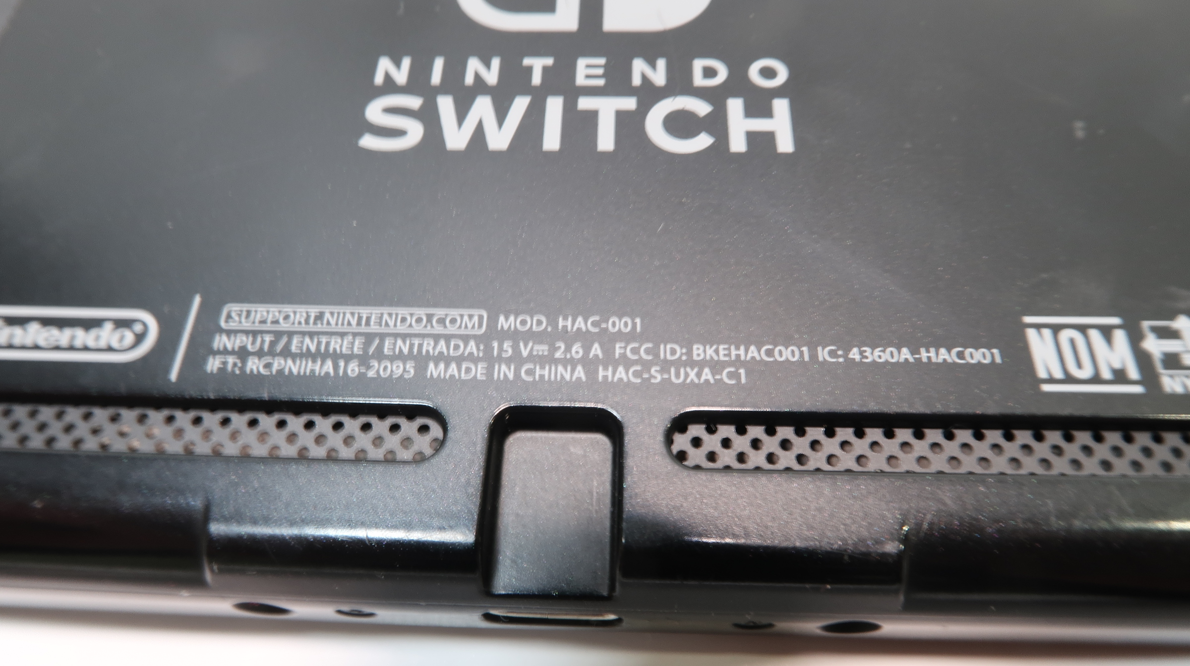 Nintendo Switch HAC-001 32GB Video Game System Switch (8693)