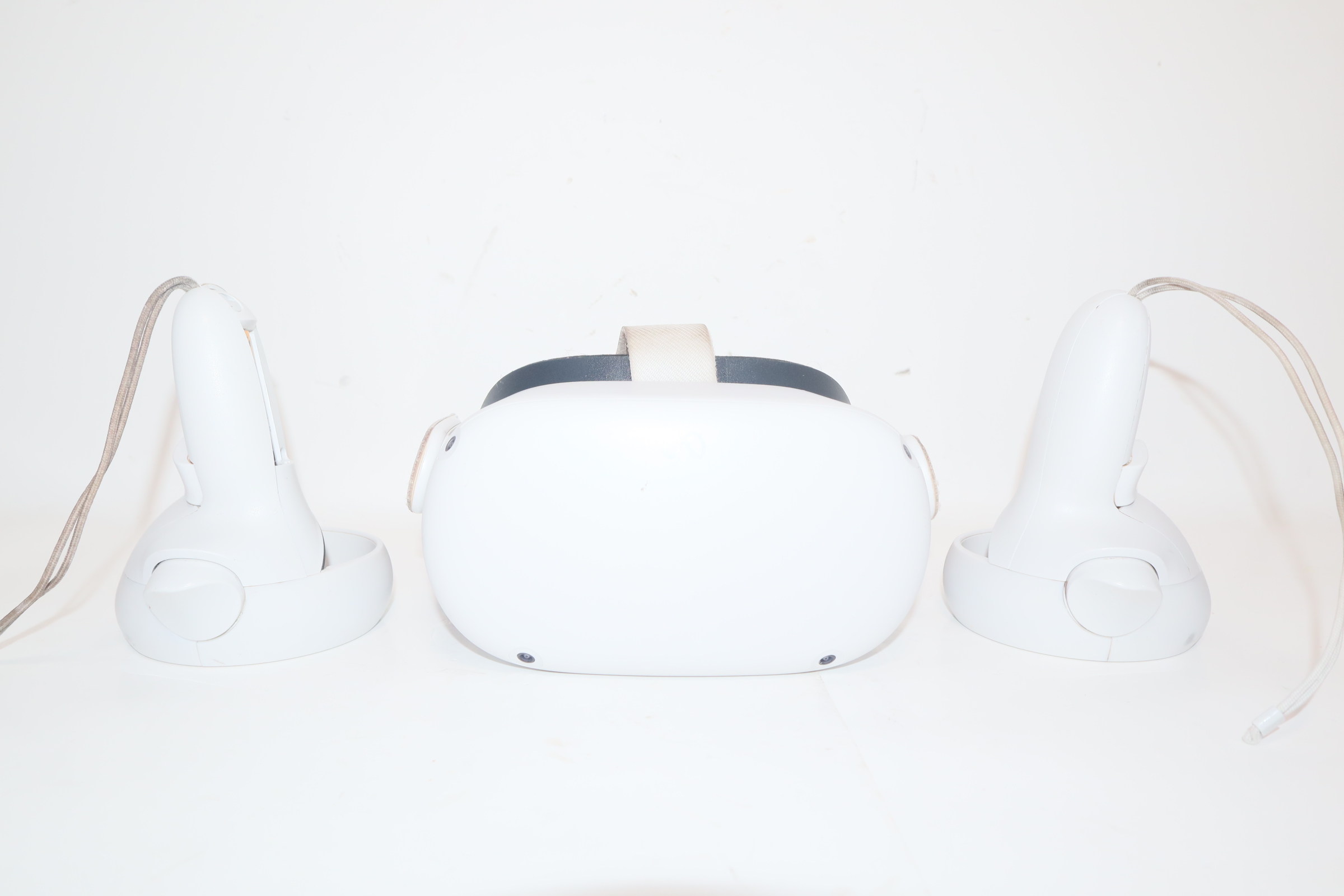 Meta Oculus Quest 2 KW49CM Advanced Standalone 64GB Virtual Reality Headset 2244