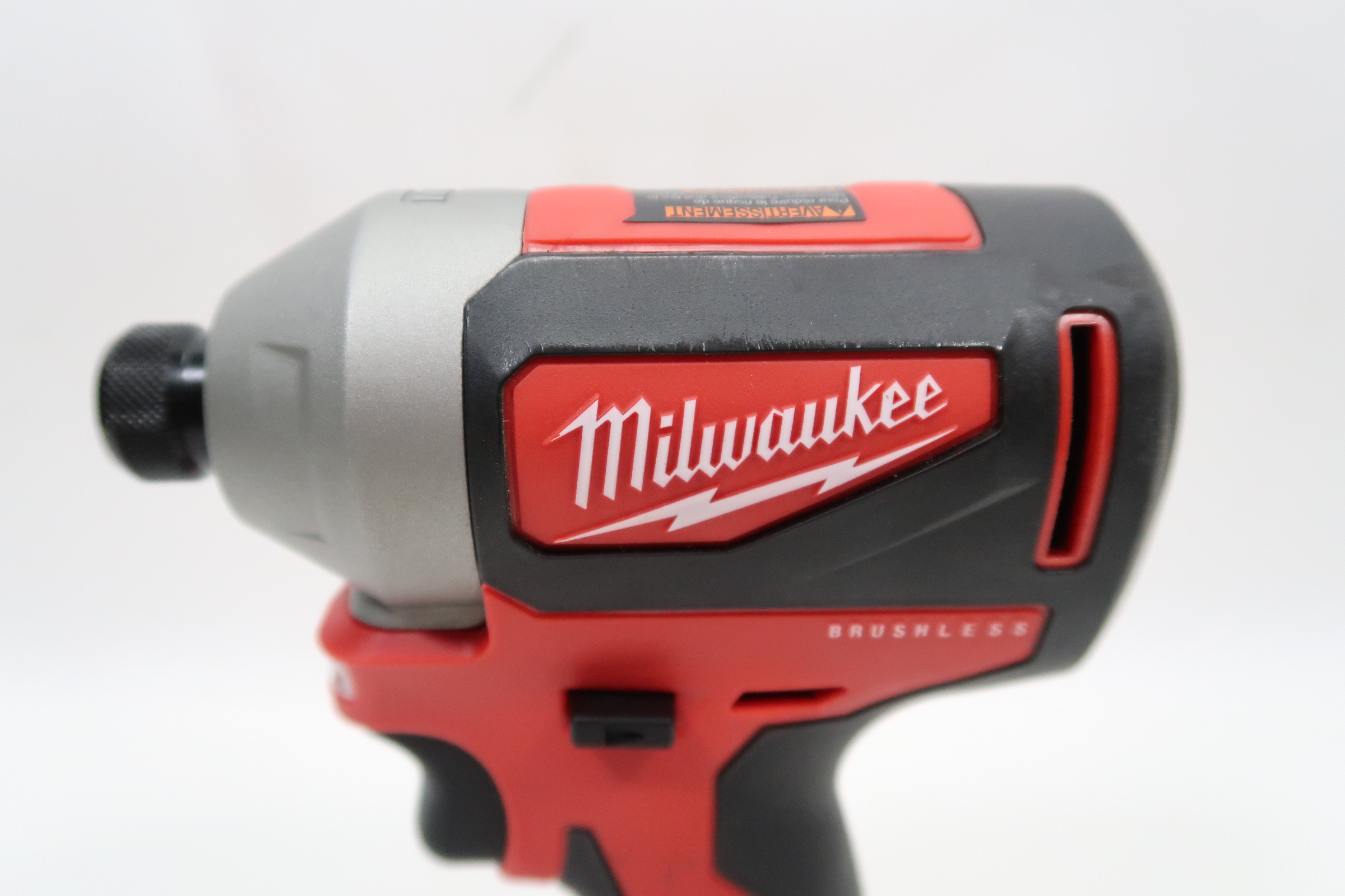 Milwaukee 285020 18V LithiumIon Brushless Cordless 1/4 in. Impact Driver