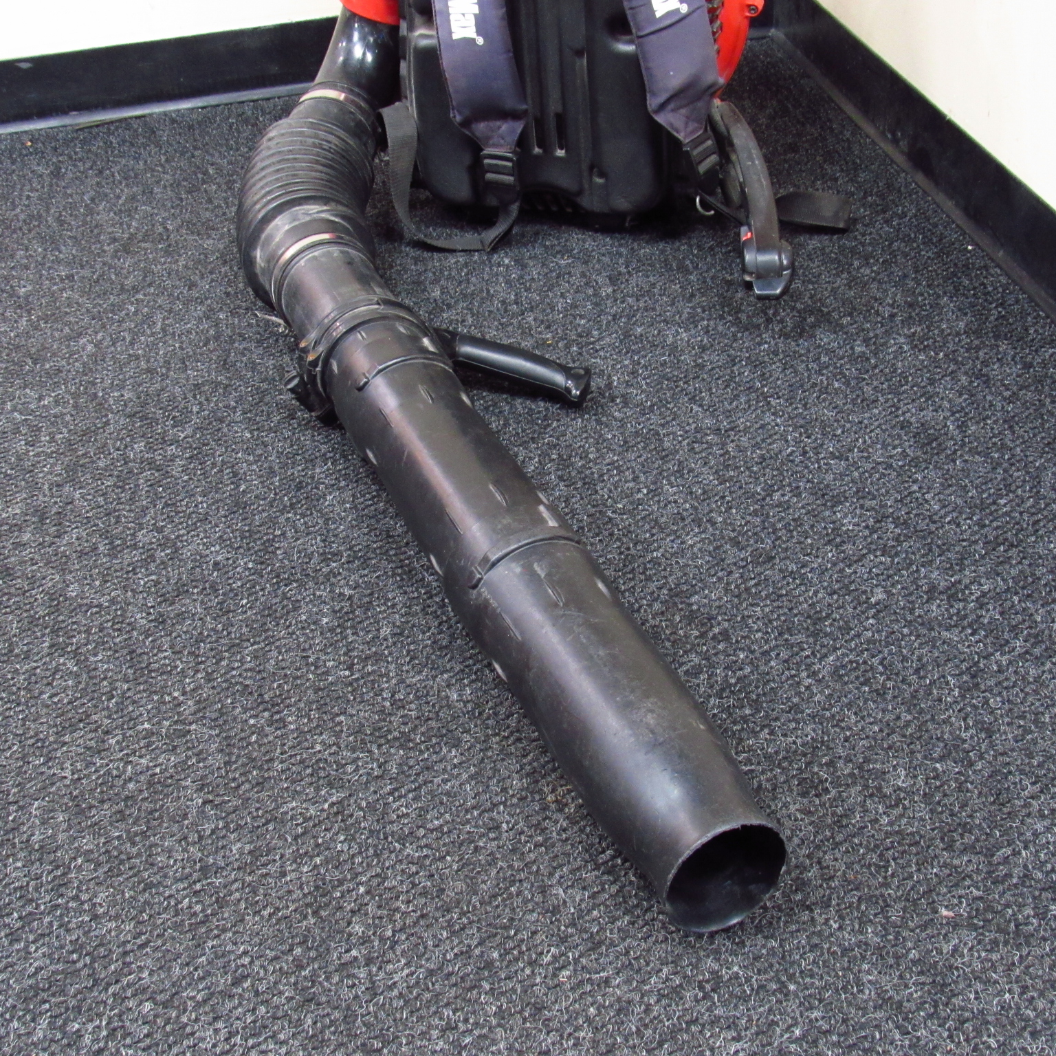 RedMax EBZ8500 GasPowered Backpack Air Leaf Blower Local PickUp Only