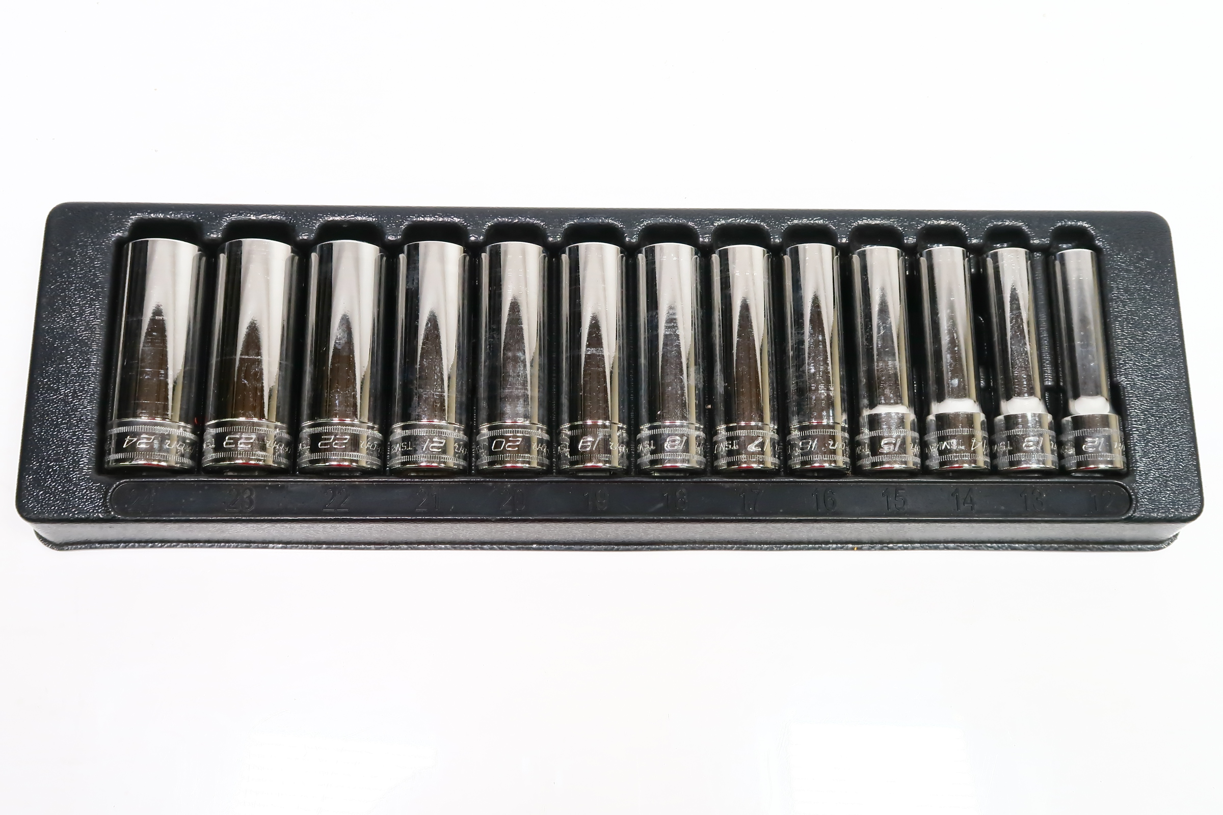 Snap on 313TSMYA 13pc 1 2 6PT Metric Flank Drive Deep Socket Set 12 24 mm