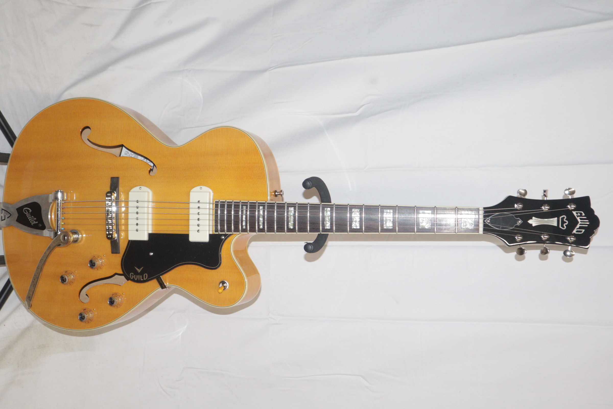 Guild Manhattan Blonde X-175B Newark St. Blond 6-String Hollow 