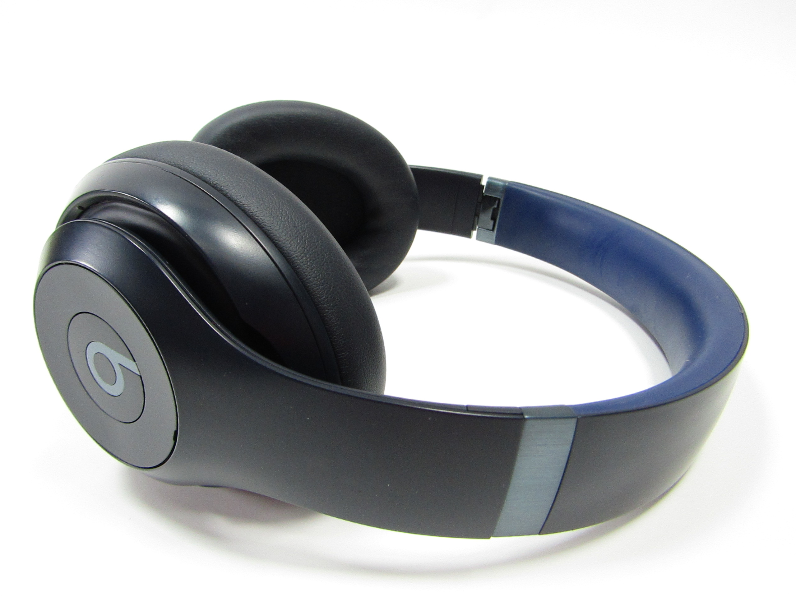 Beats Studio Pro A2924 Navy Wireless Noise Cancelling Over-Ear