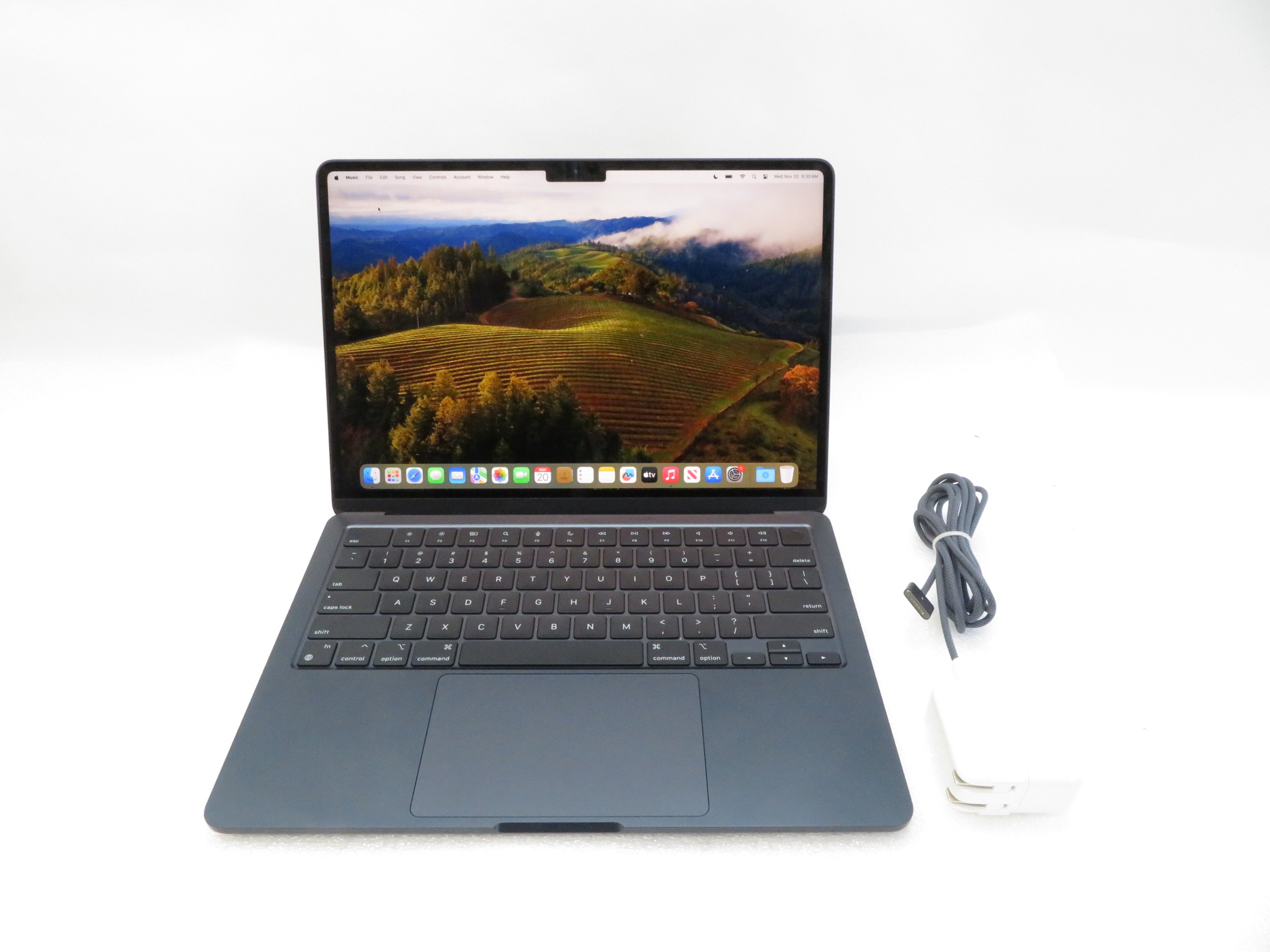 Apple MacBook Air 2022 MLY33LL/A Apple M2 3.49GHz 8GB RAM 256GB