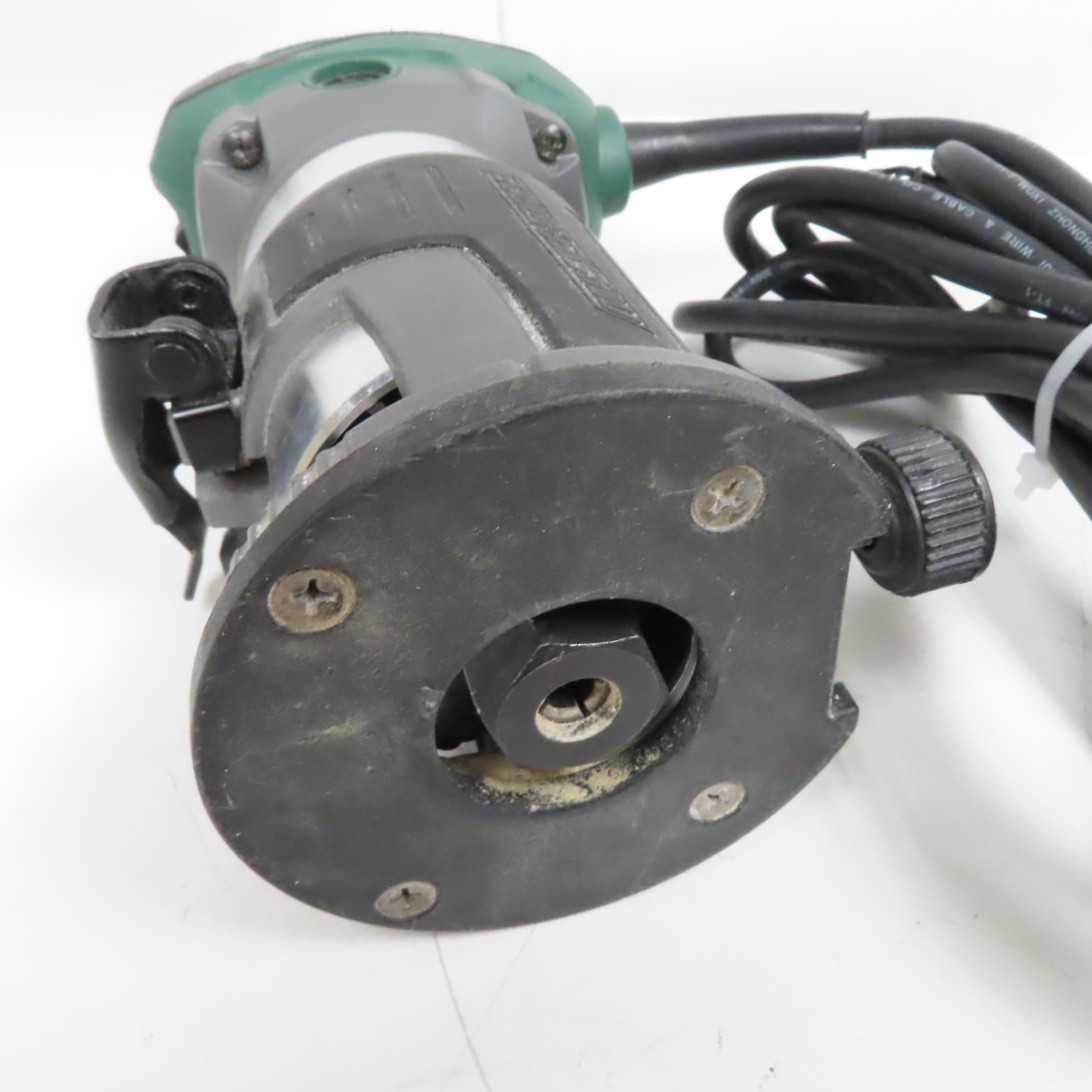 Masterforce 2410840 6.5 Amp 120V Corded Variable Speed Router