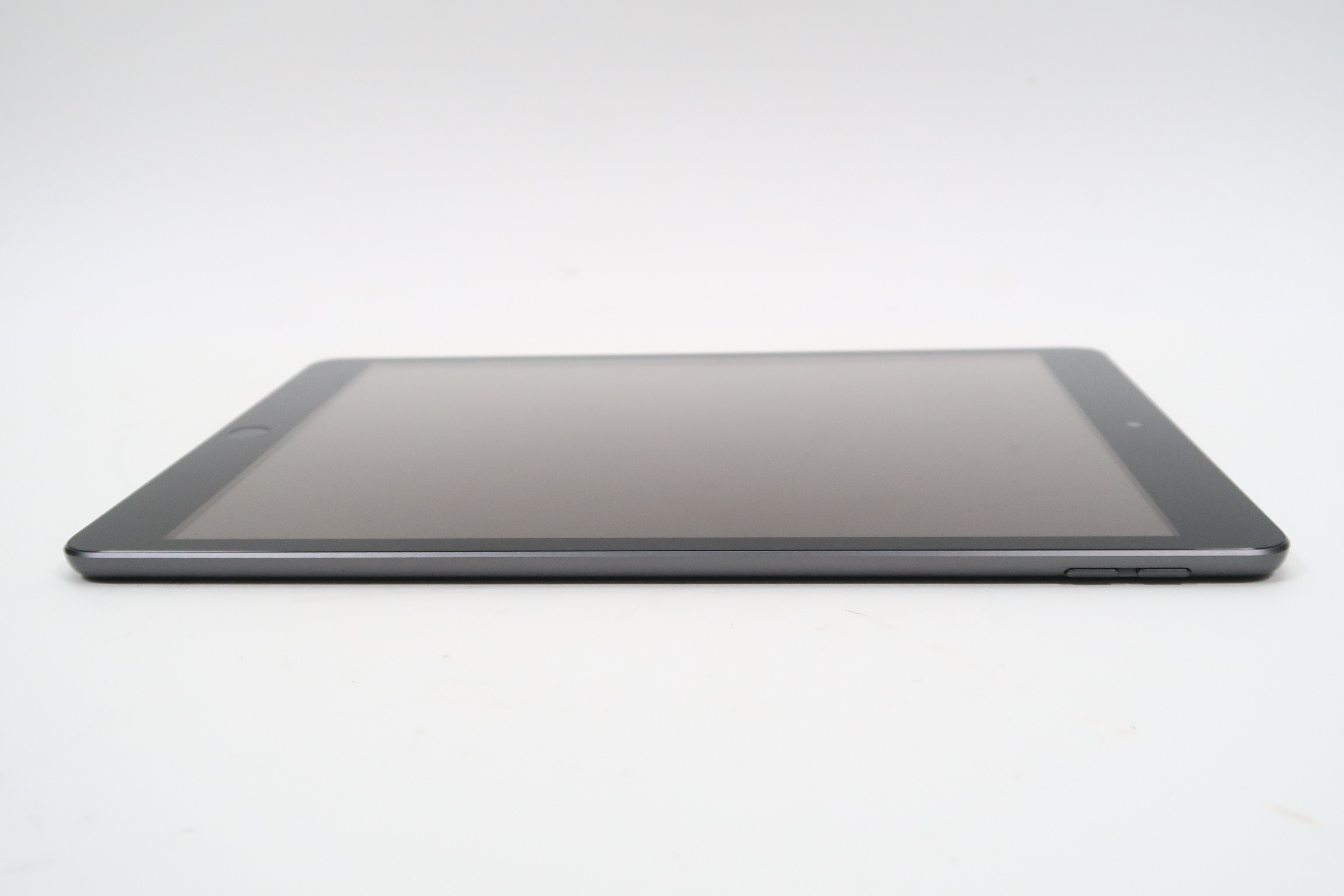 Apple MK2K3LL/A 10.2" 64GB iPad - 9th Gen - Wi-Fi Only