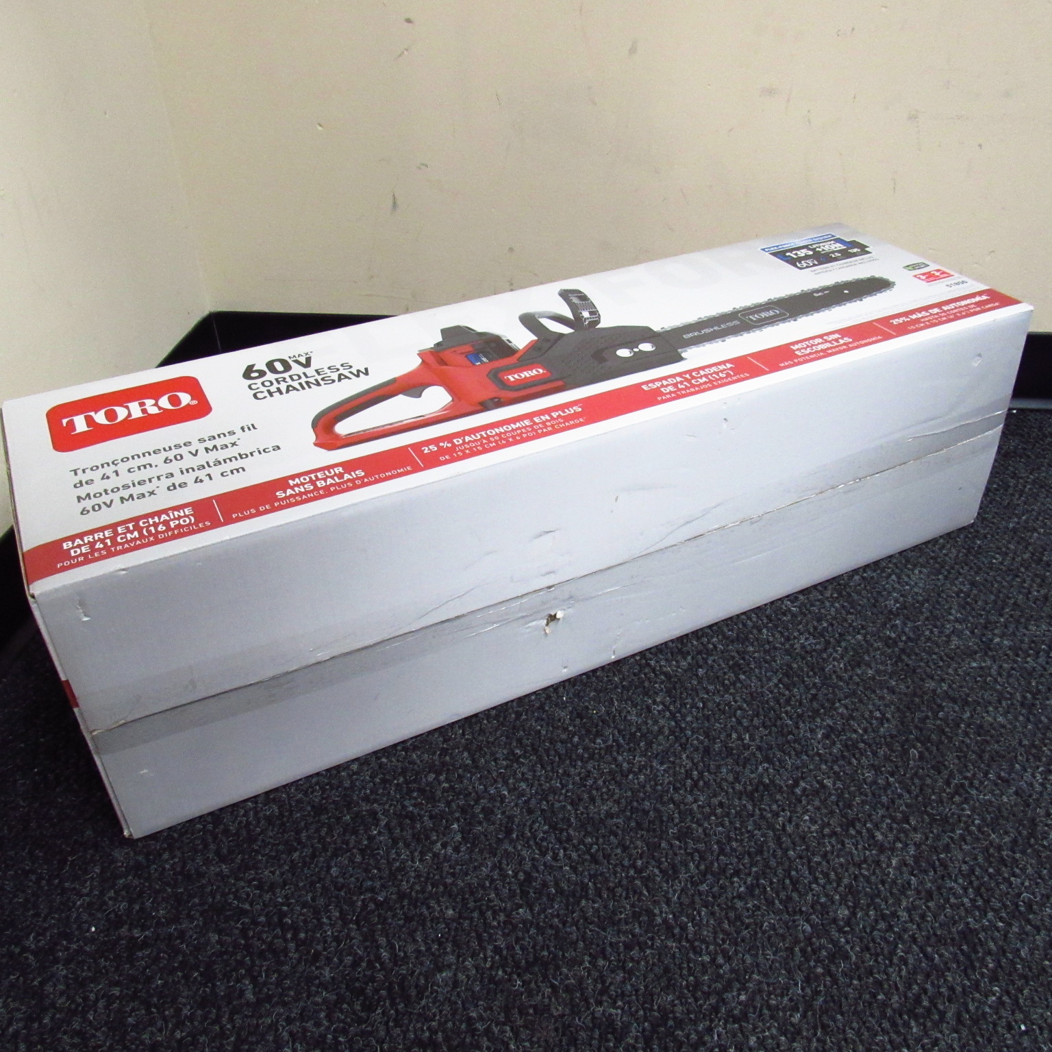 Toro 51850 60V Max Cordless Brushless Chainsaw 16'' Bar/Chain