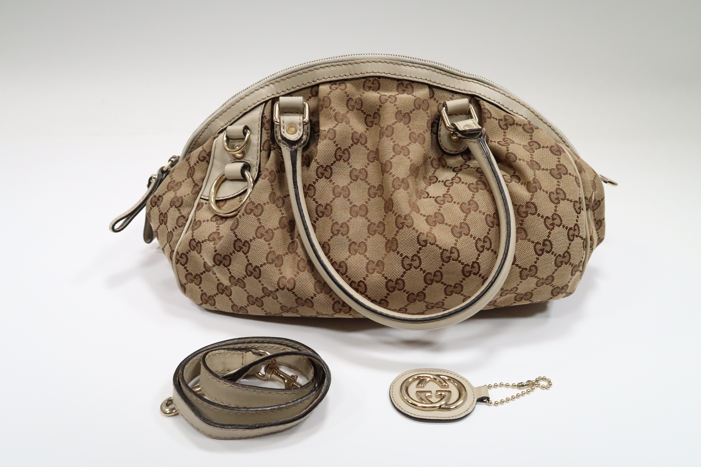 Gucci Sukey GG Monogram Medium Tote Bag Beige 9556